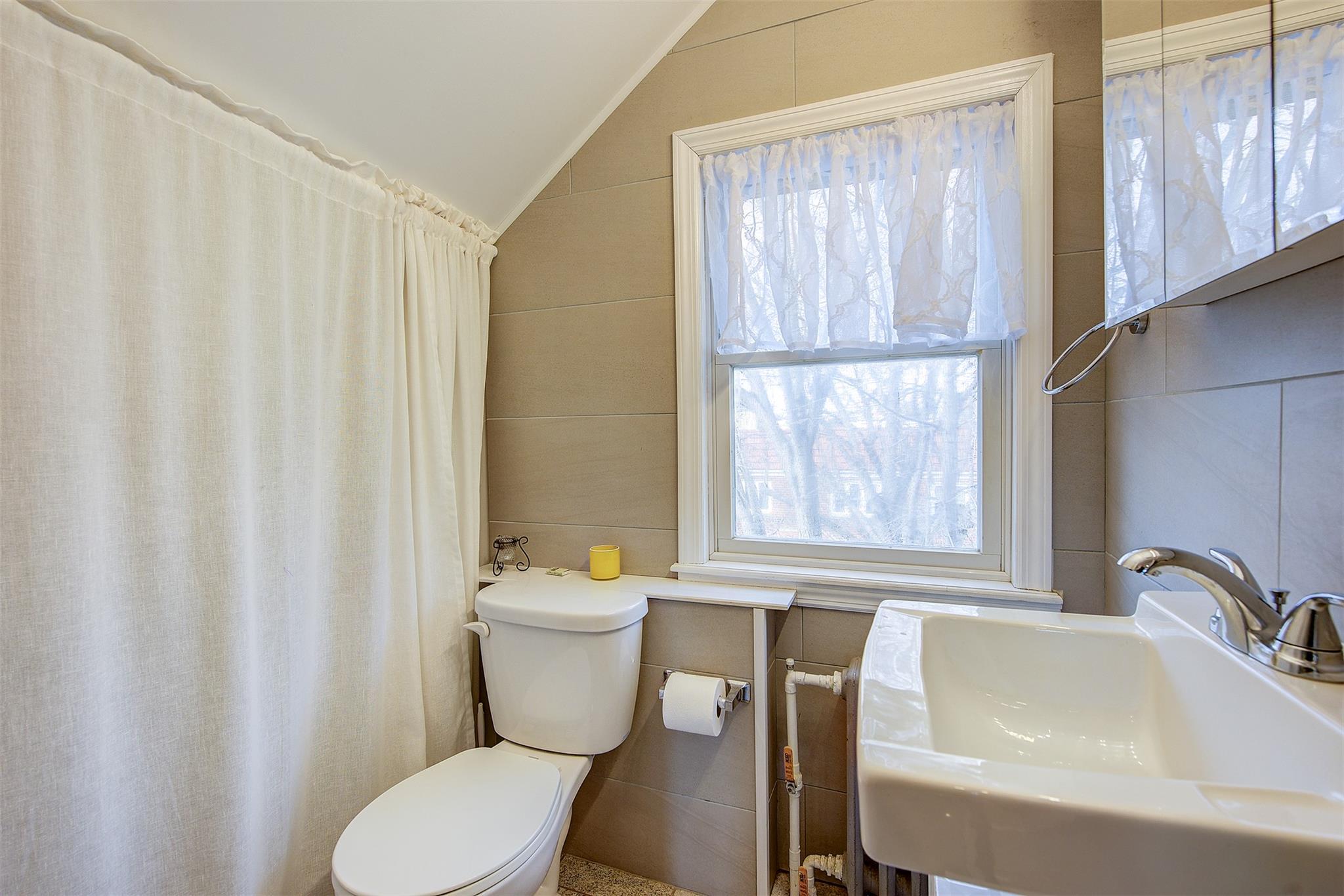 Single Family 41 Street  Queens, NY 11103, MLS-809191-38