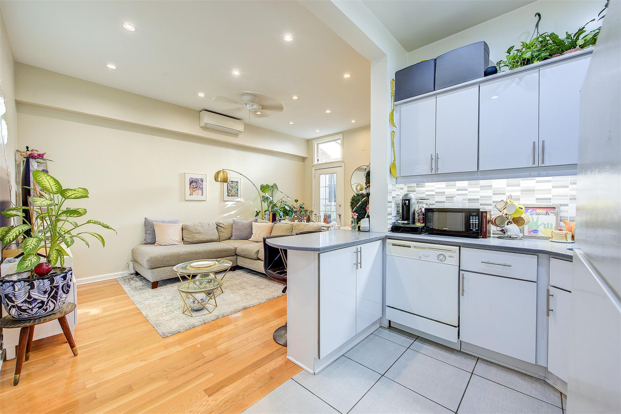 Single Family 41 Street  Queens, NY 11103, MLS-809191-5