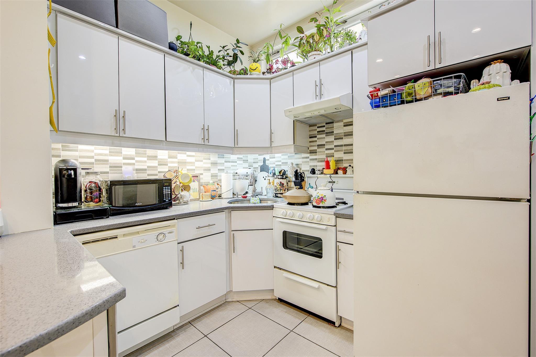 Single Family 41 Street  Queens, NY 11103, MLS-809191-6