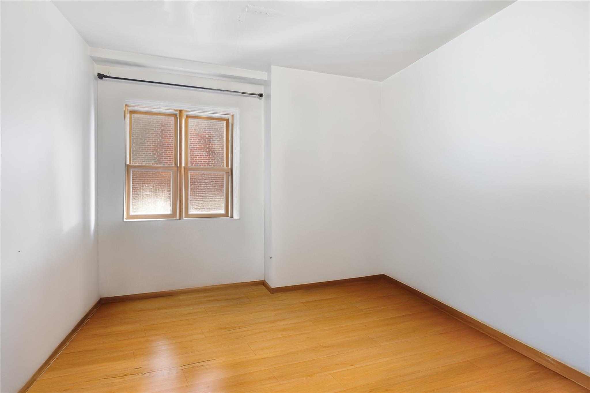 Commercial Sale Newtown  Queens, NY 11103, MLS-809204-20