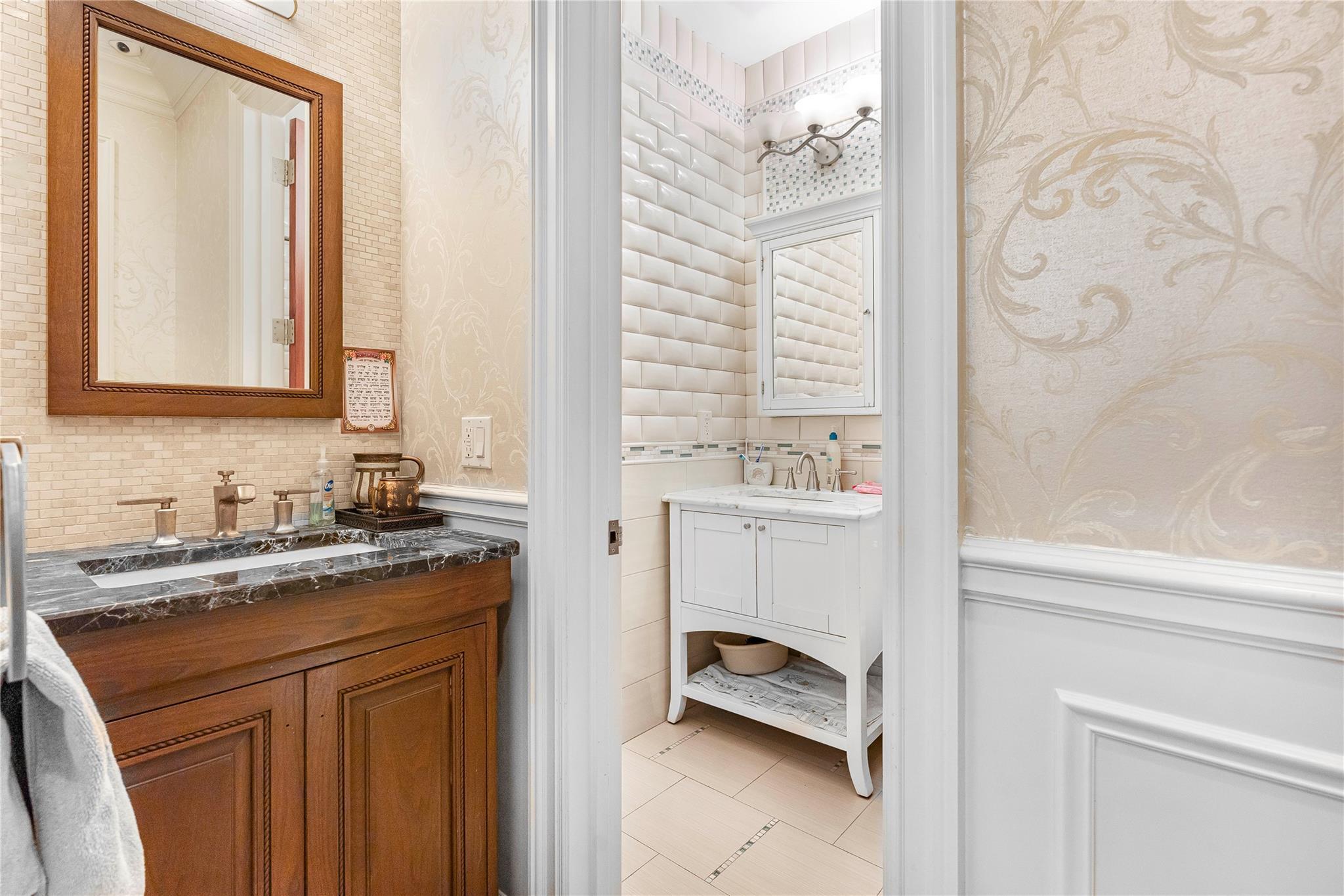 Condo Wallabout St #penthouse  Brooklyn, NY 11206-4317, MLS-809243-16