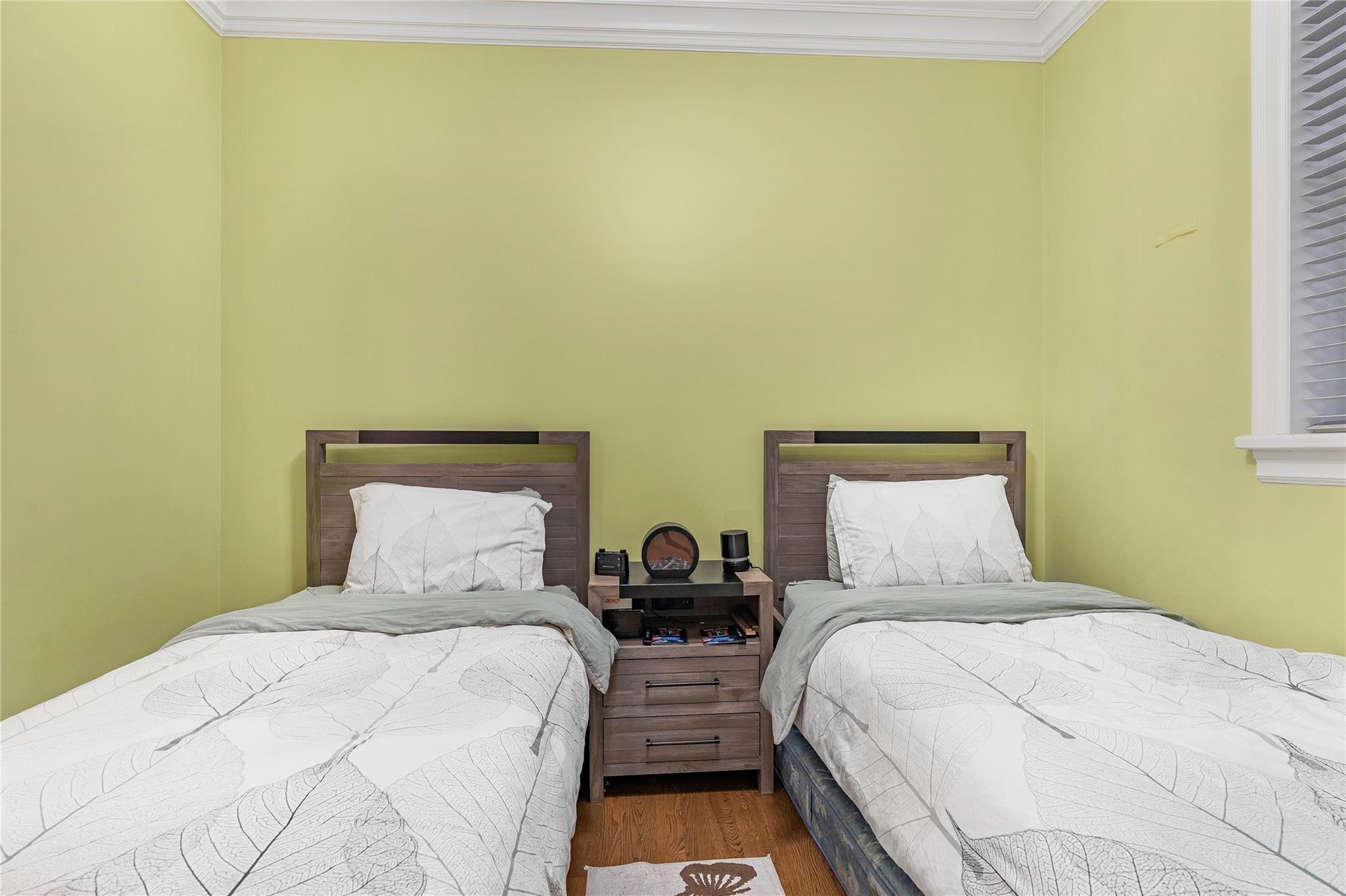 Condo Wallabout St #penthouse  Brooklyn, NY 11206-4317, MLS-809243-19
