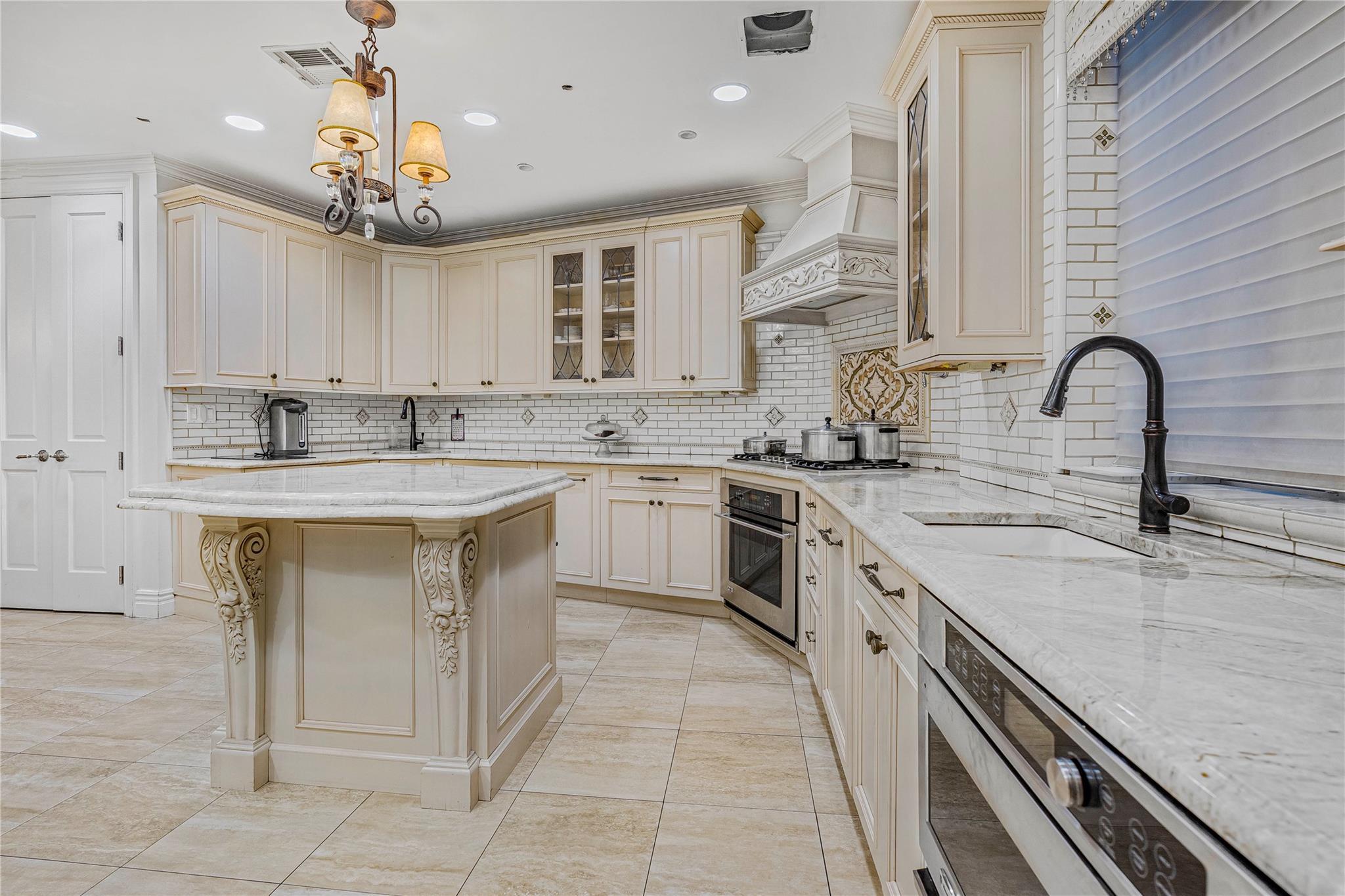 Condo Wallabout St #penthouse  Brooklyn, NY 11206-4317, MLS-809243-5