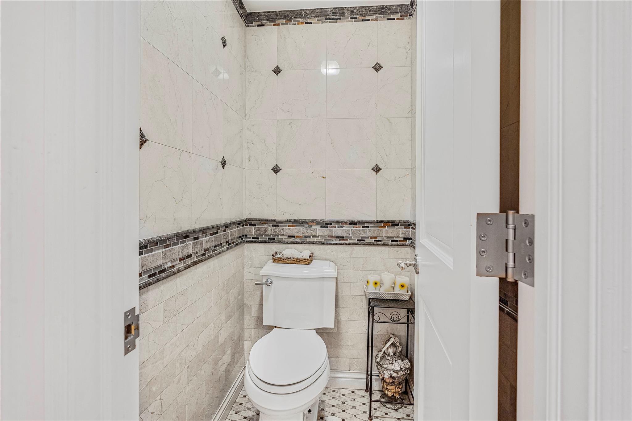 Condo Wallabout St #penthouse  Brooklyn, NY 11206-4317, MLS-809243-9