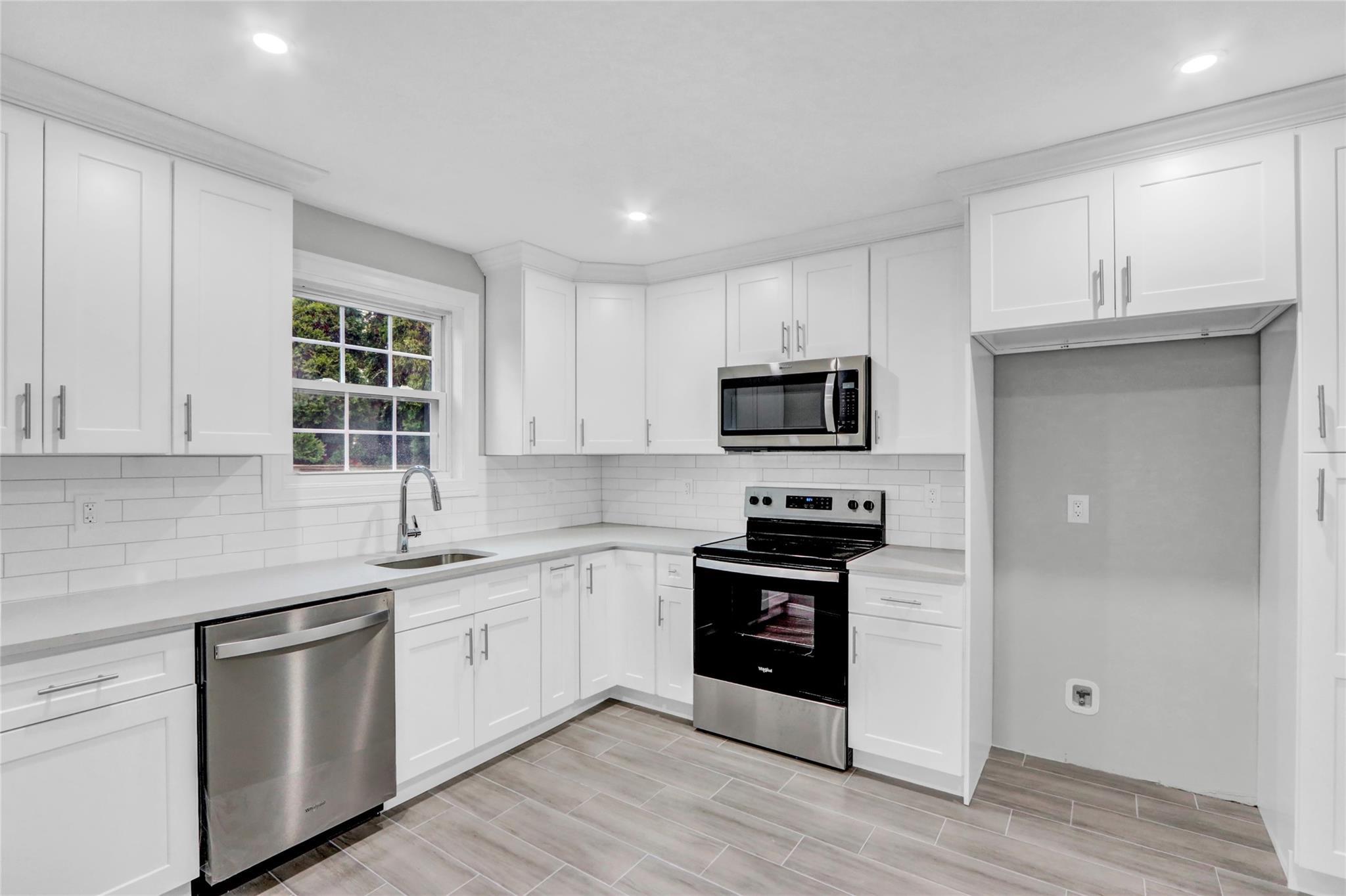Single Family Jayne  Suffolk County, NY 11772, MLS-809264-16