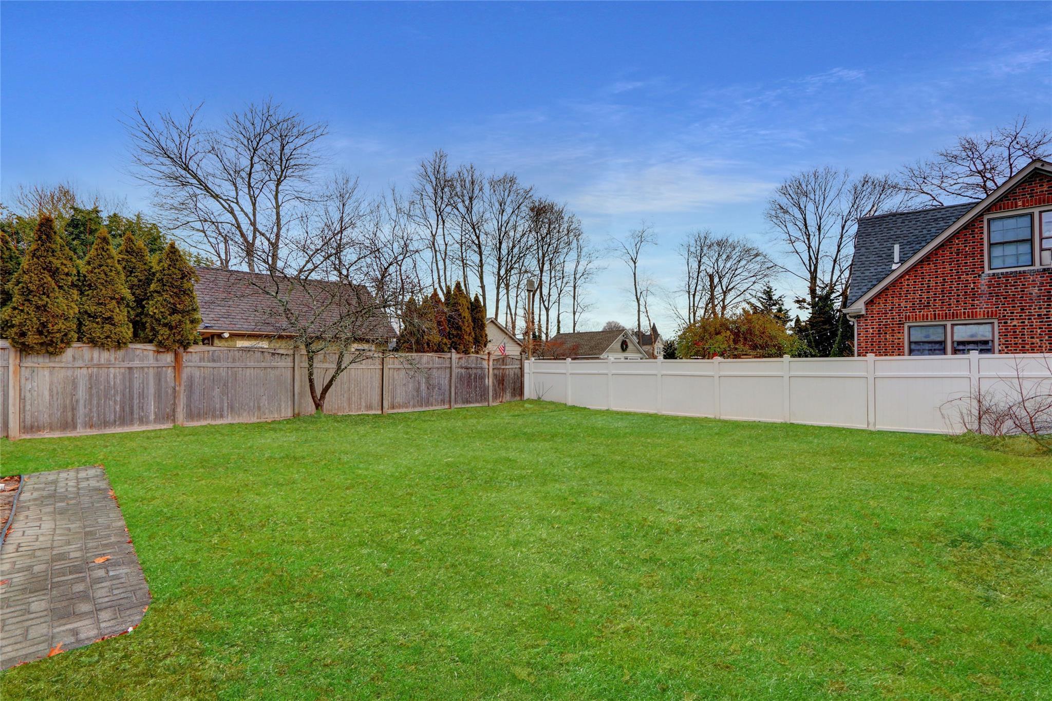 Single Family Jayne  Suffolk County, NY 11772, MLS-809264-29