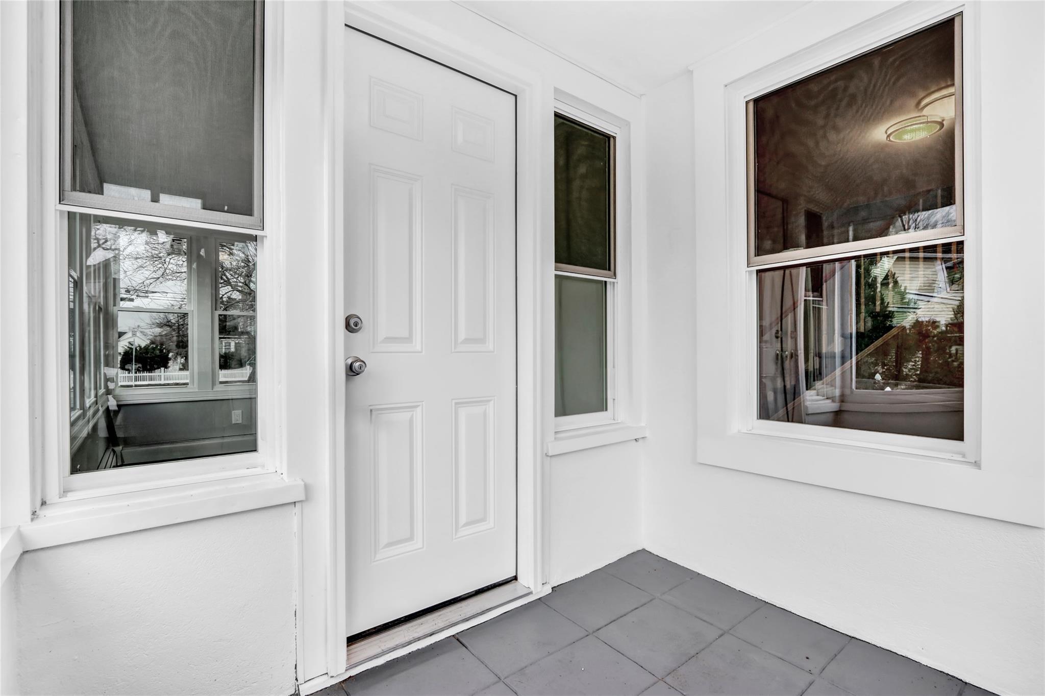 Single Family Jayne  Suffolk County, NY 11772, MLS-809264-4