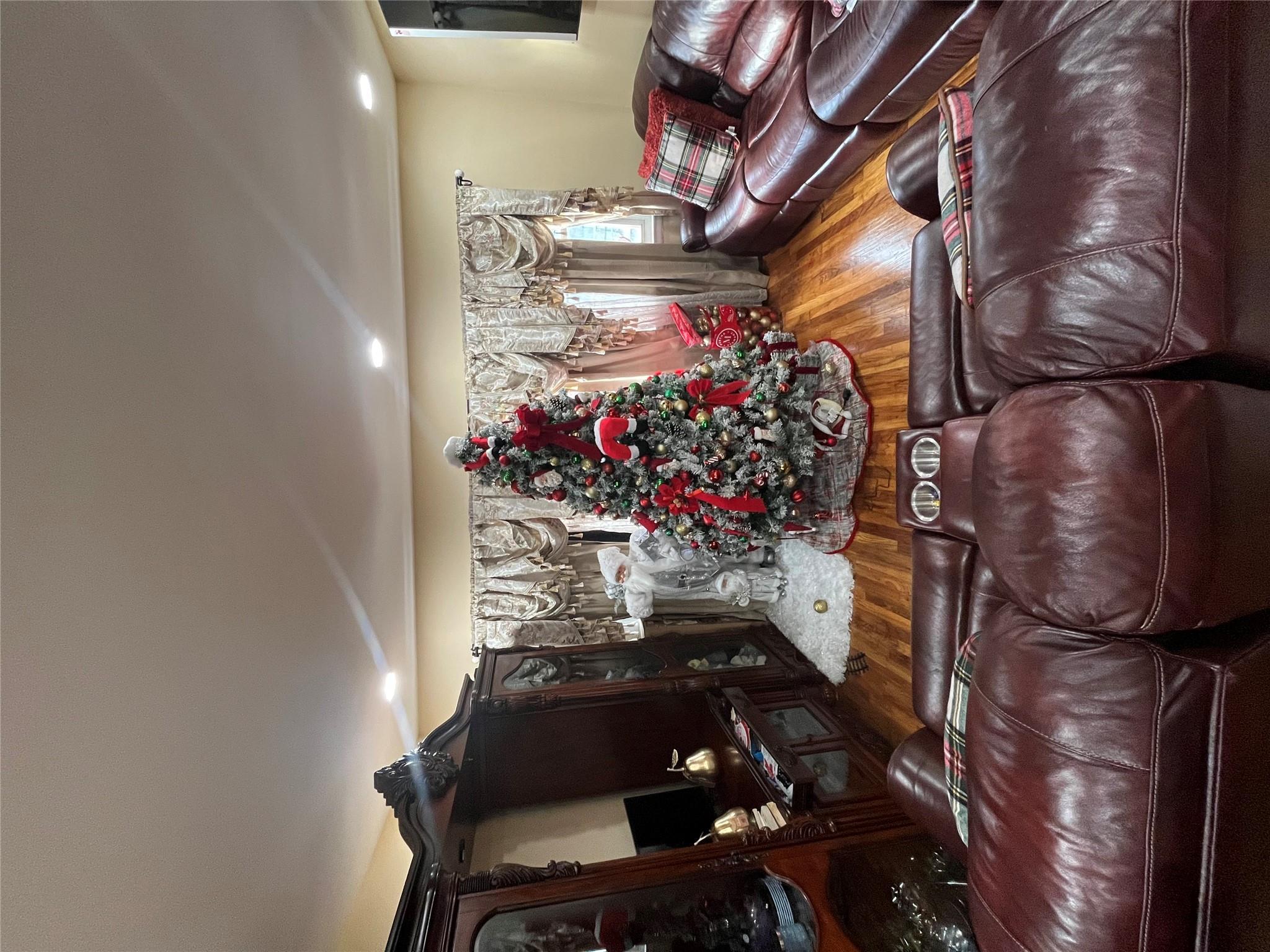 Single Family Brookville Boulevard  Queens, NY 11422, MLS-809283-3