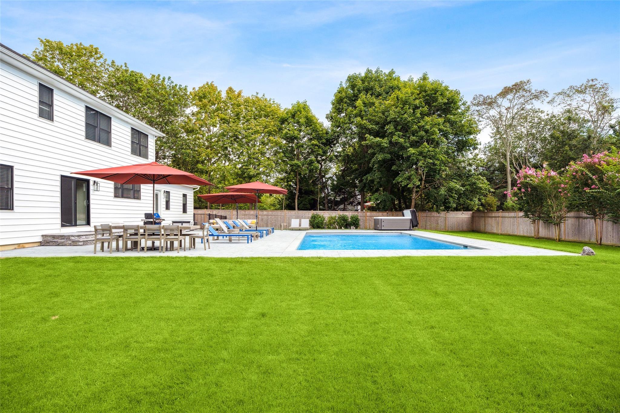 Apartment Old Country  Suffolk County, NY 11977, MLS-809302-25