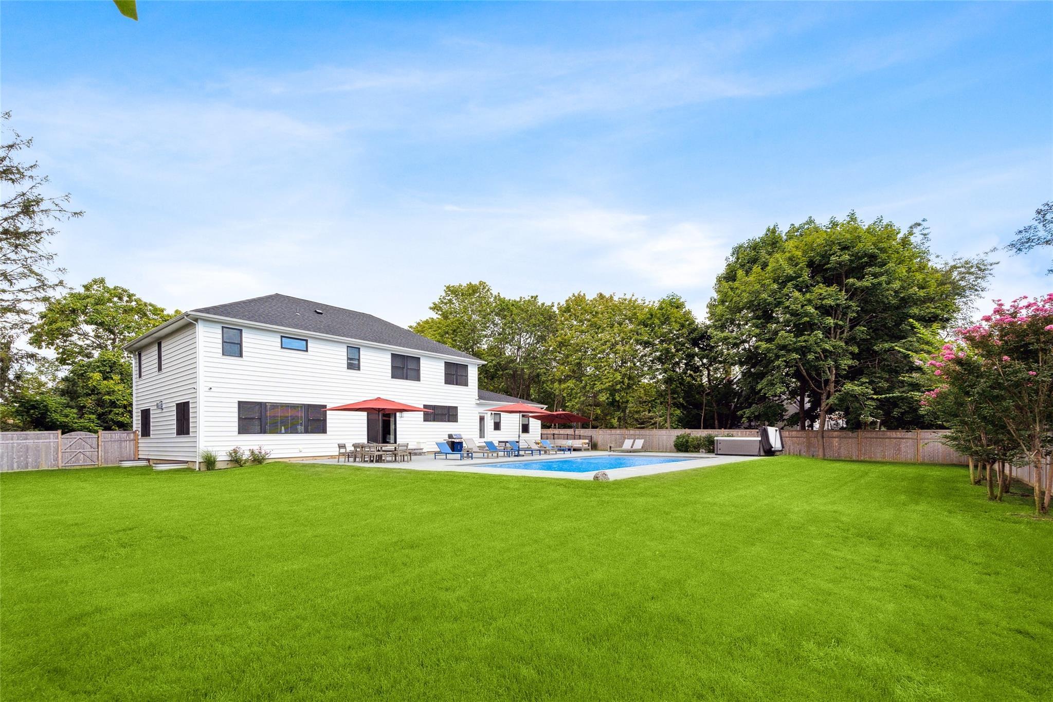 Apartment Old Country  Suffolk County, NY 11977, MLS-809302-26