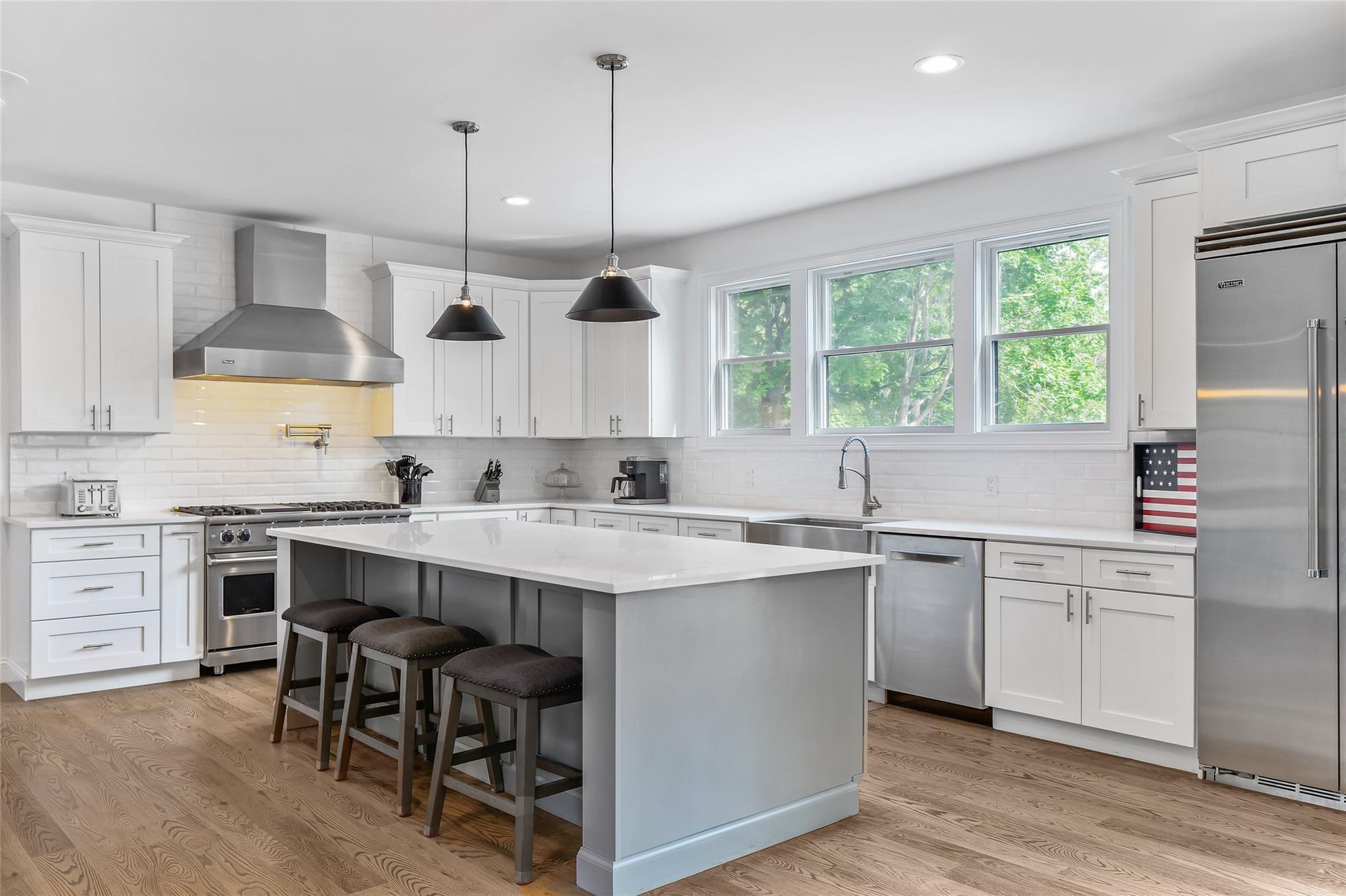 Apartment Old Country  Suffolk County, NY 11977, MLS-809302-4
