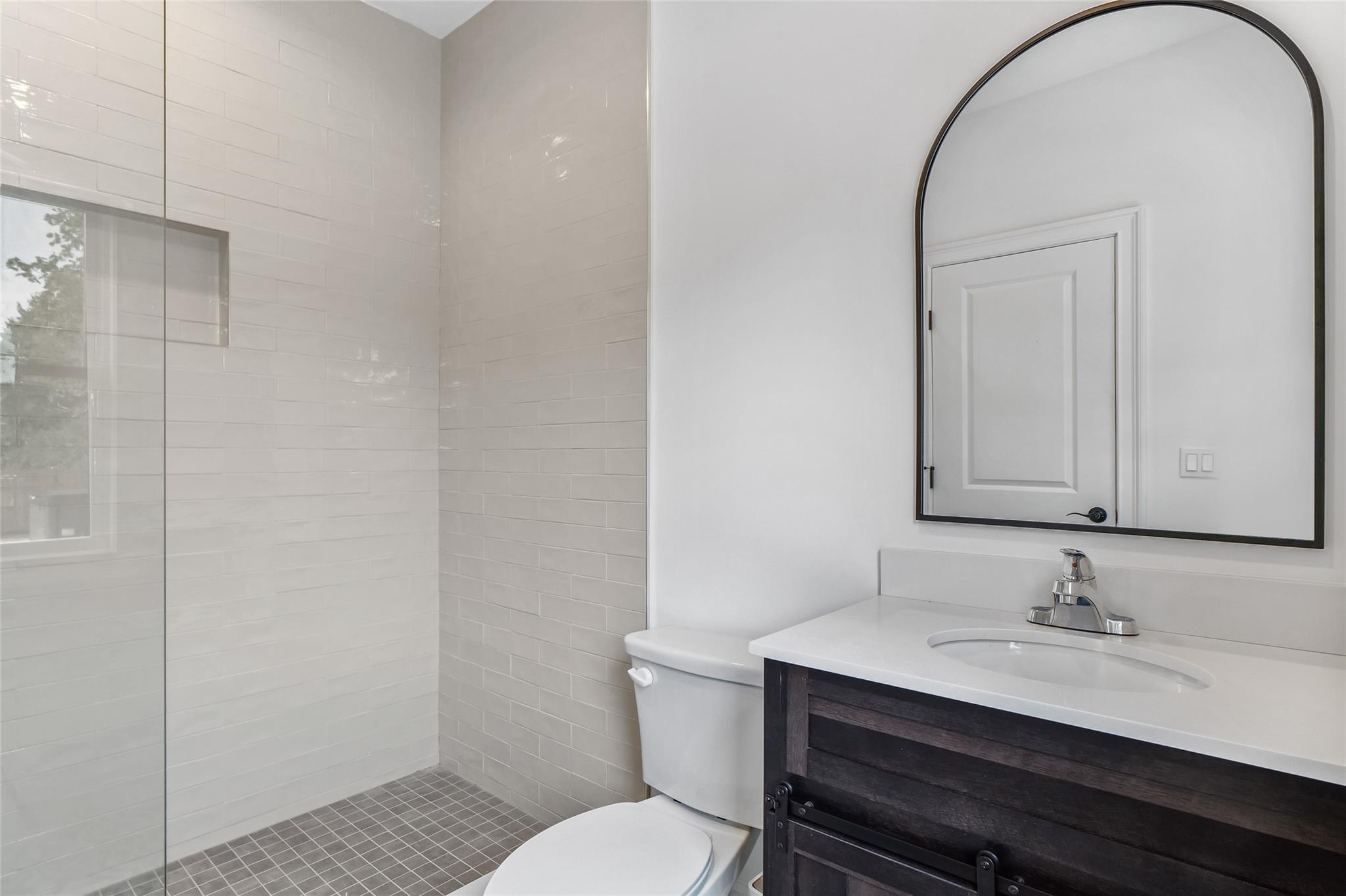 Apartment Old Country  Suffolk County, NY 11977, MLS-809302-9