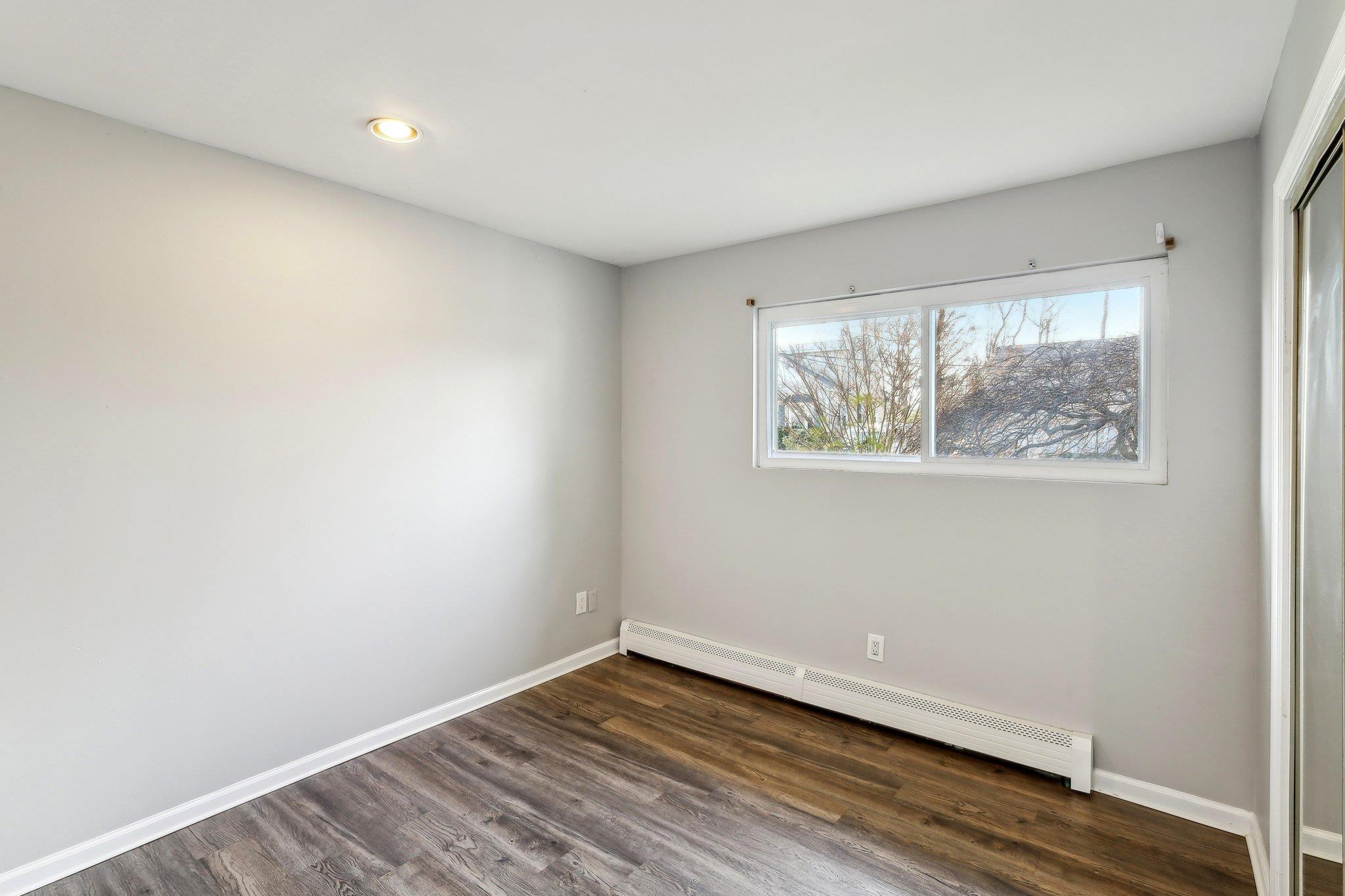 Single Family Dehan  Suffolk County, NY 11787, MLS-809304-27