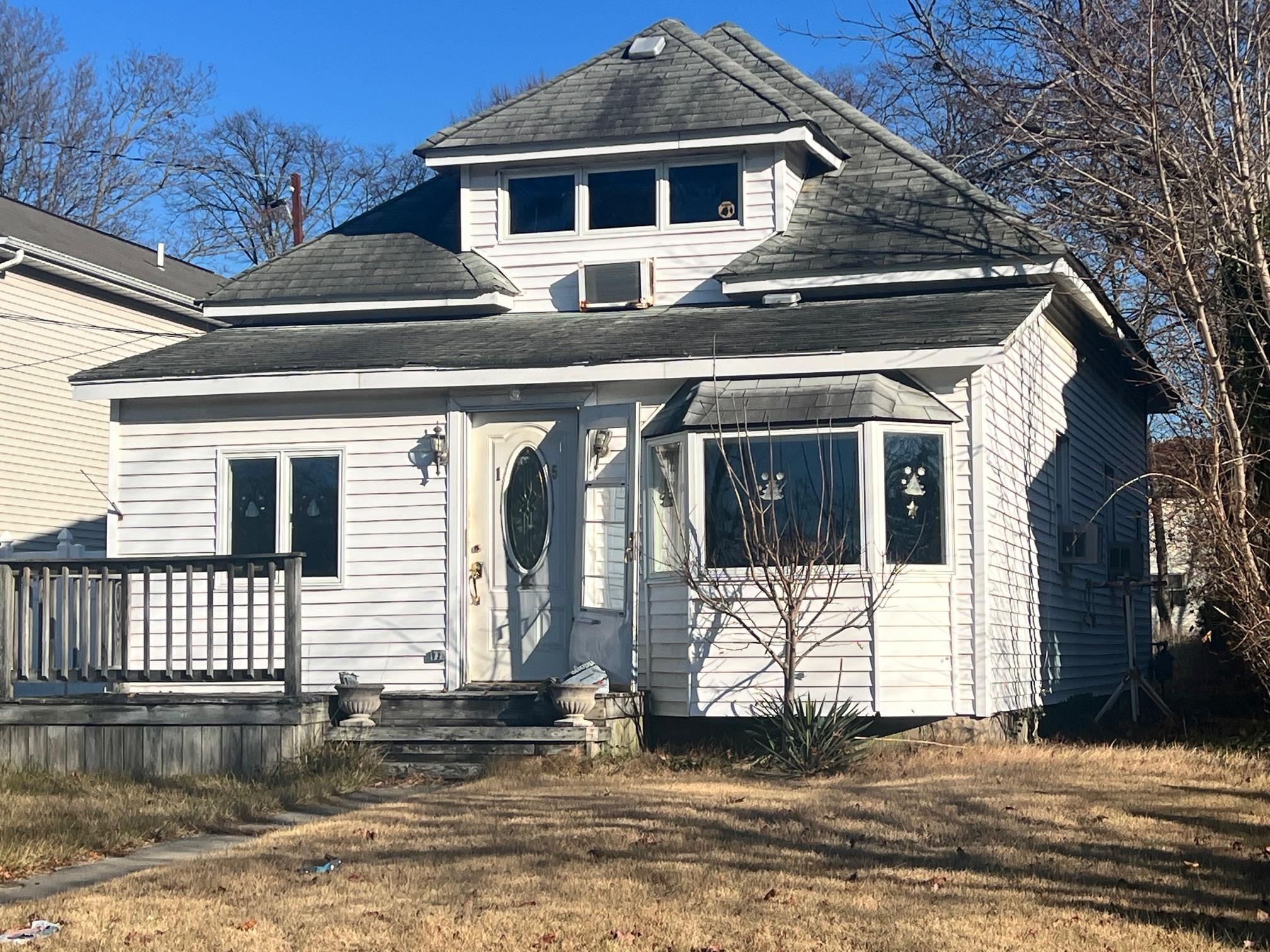 Single Family Hamilton  Nassau County, NY 11758, MLS-809395-2