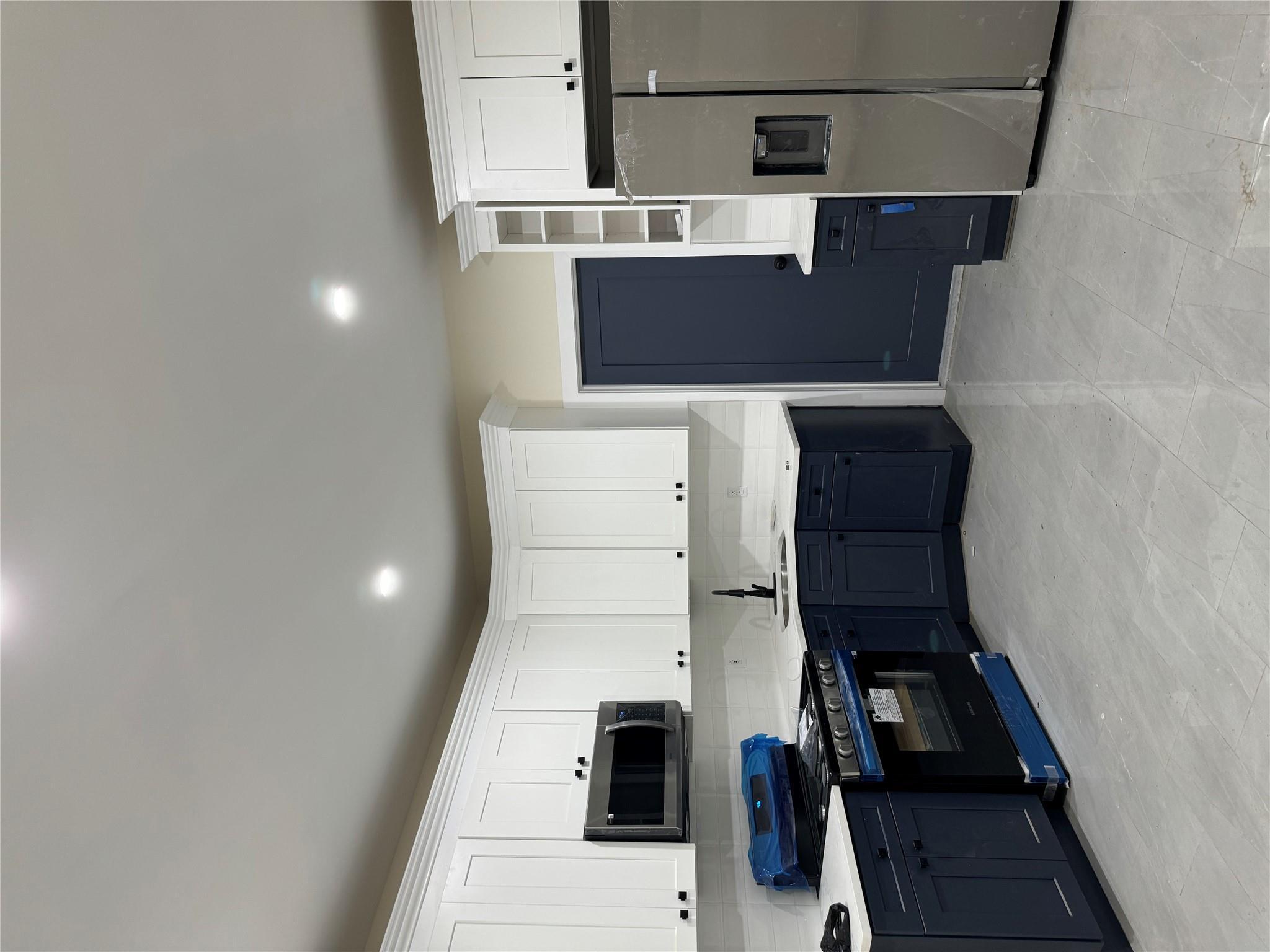 Single Family Linwood  Brooklyn, NY 11208, MLS-809652-4
