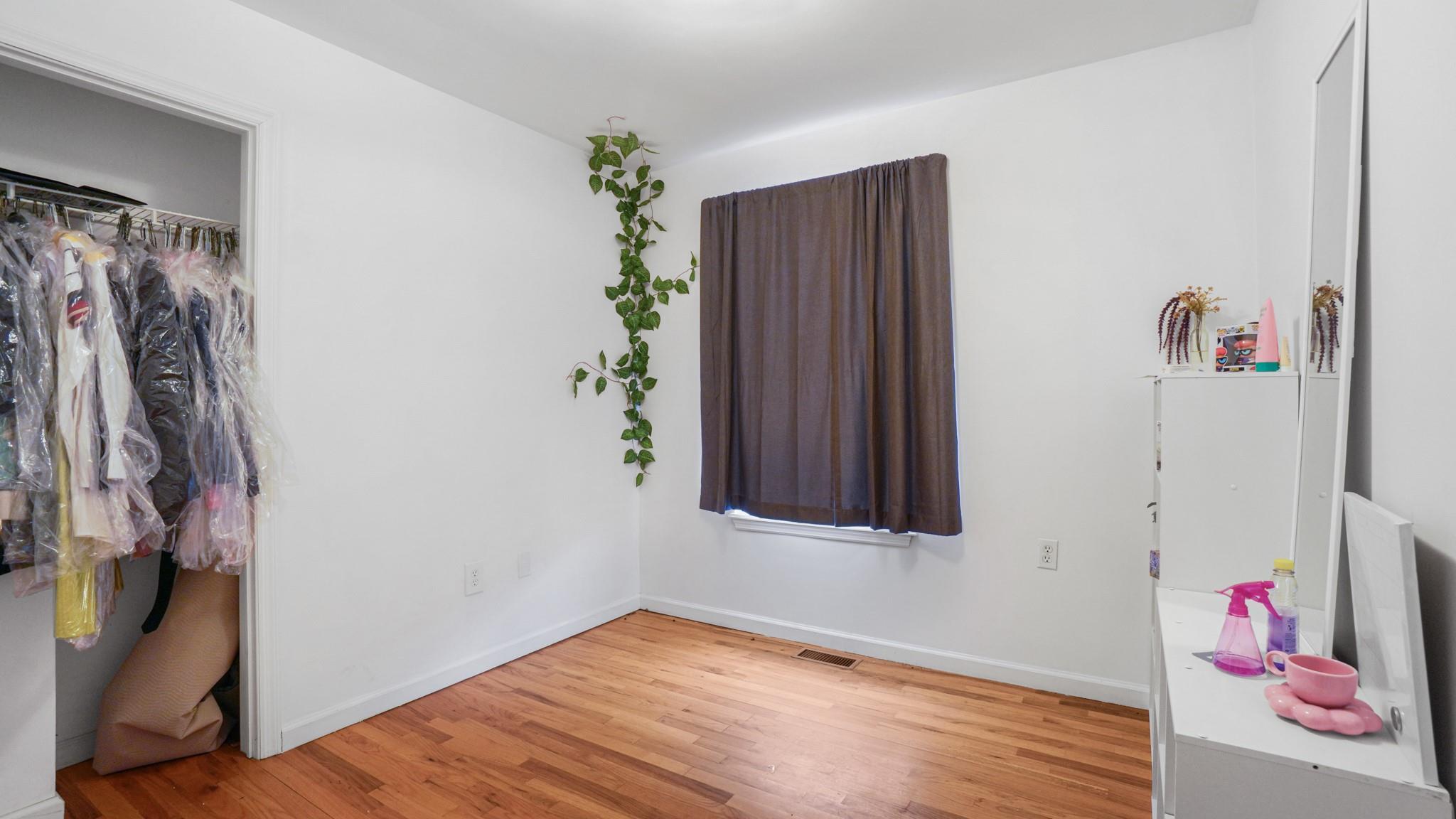 Single Family Wilson  Bronx, NY 10469, MLS-809783-10