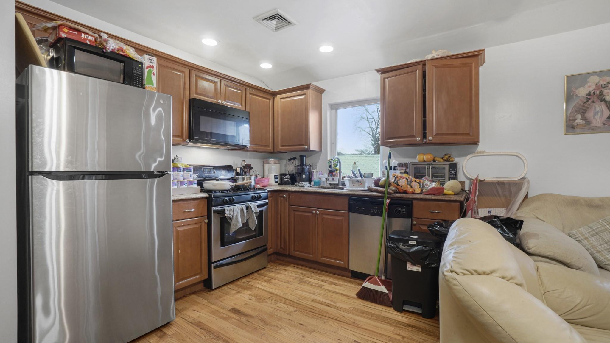 Single Family Wilson  Bronx, NY 10469, MLS-809783-3