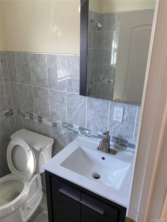 Single Family Gladys  Nassau County, NY 11550, MLS-809879-9