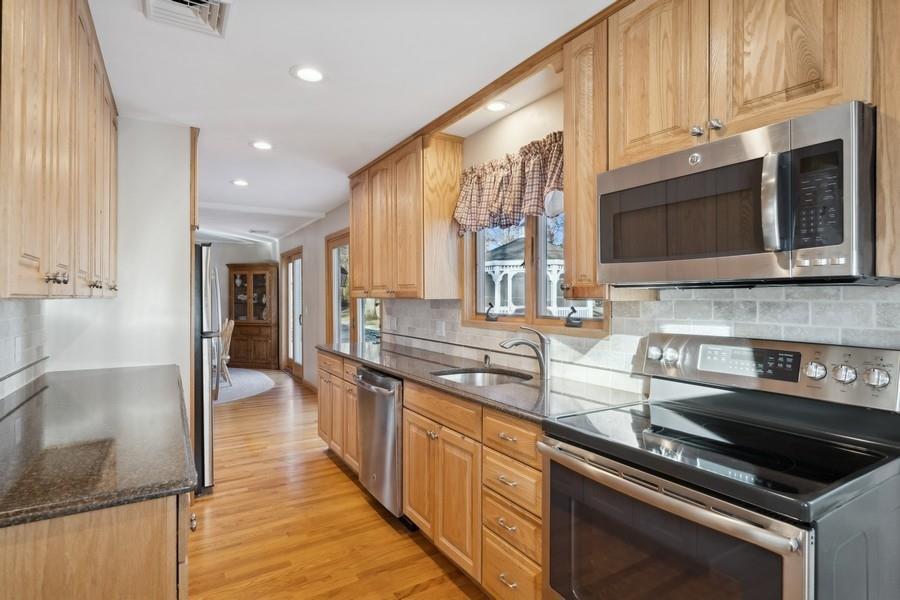 Single Family Church  Suffolk County, NY 11931, MLS-809944-11