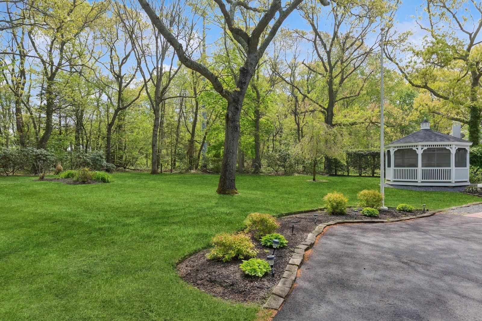 Single Family Church  Suffolk County, NY 11931, MLS-809944-7