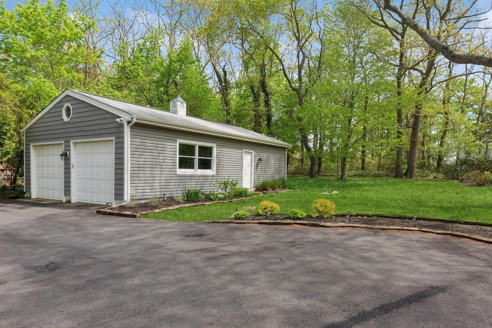 Single Family Church  Suffolk County, NY 11931, MLS-809944-8