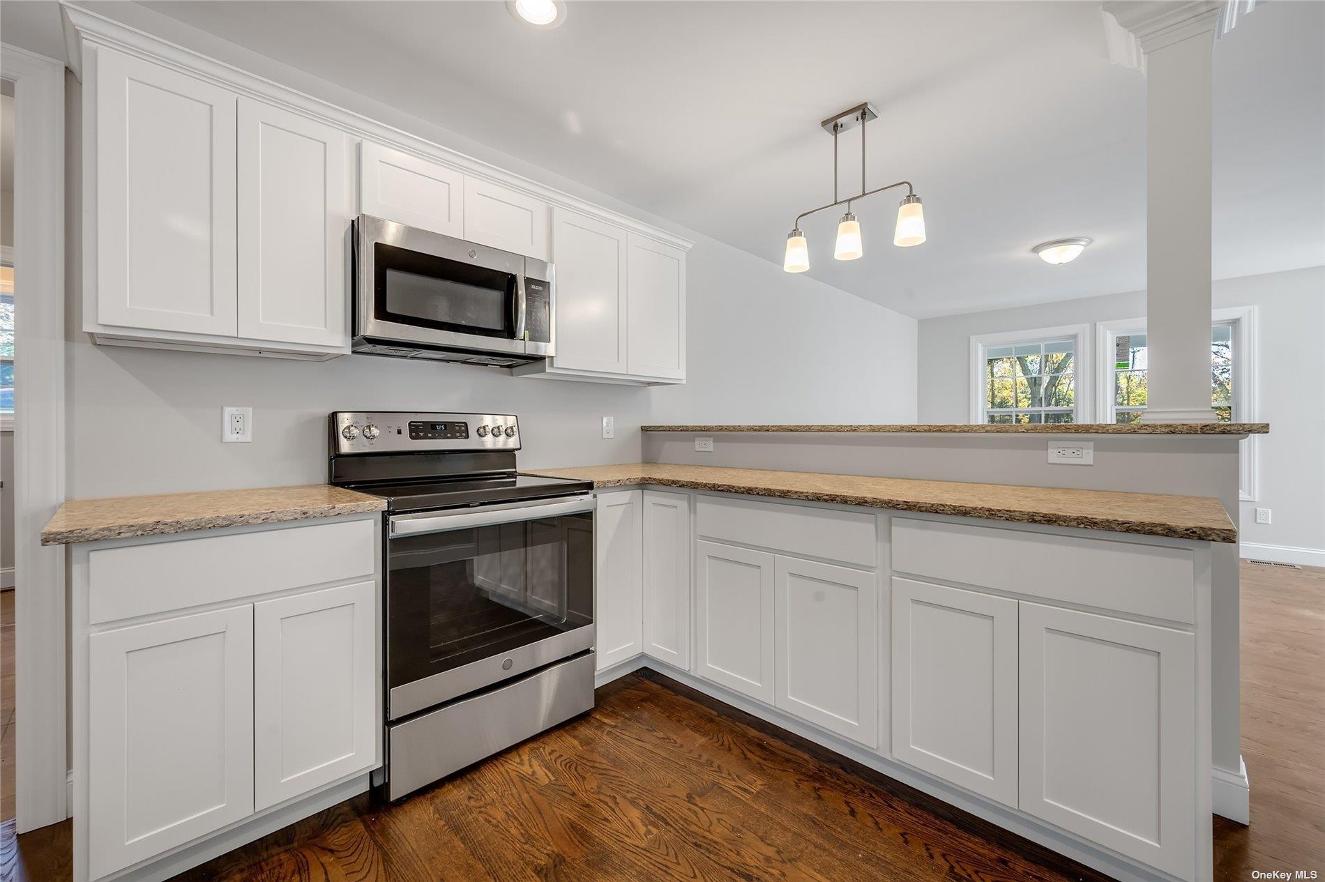 Single Family Locust  Suffolk County, NY 11763, MLS-809971-6