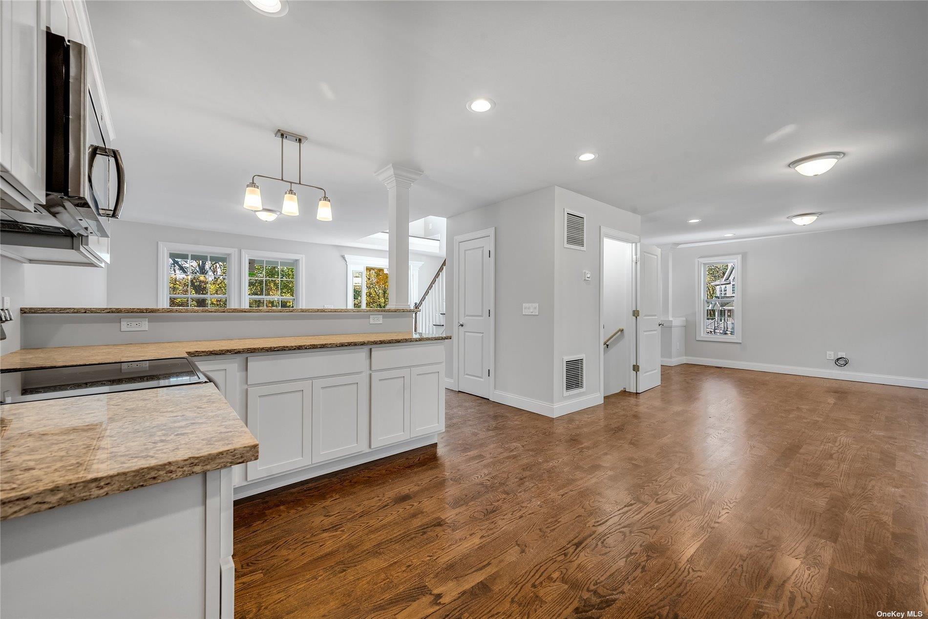Single Family Locust  Suffolk County, NY 11763, MLS-809971-8
