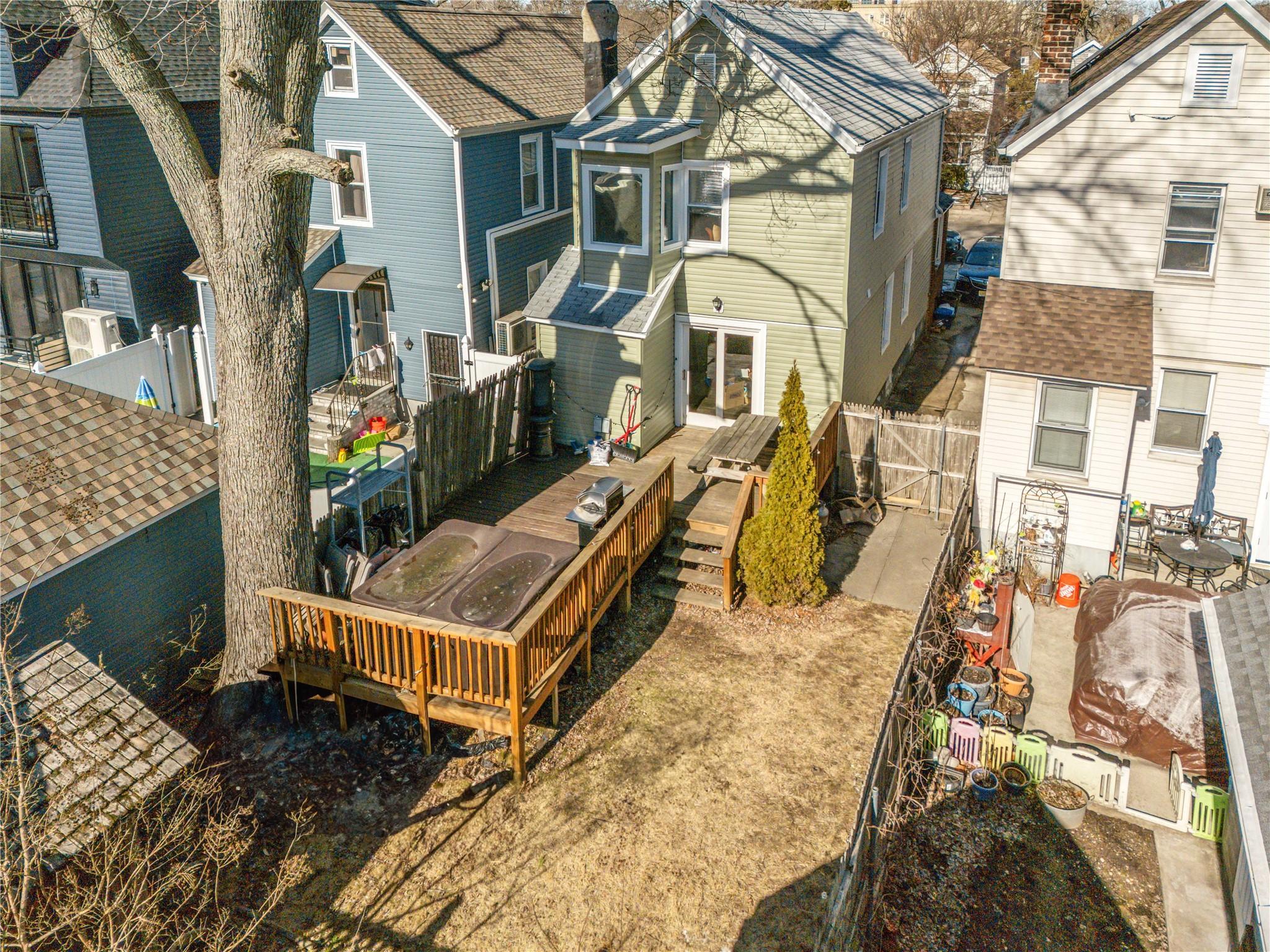 Single Family Nansen  Queens, NY 11375, MLS-809995-22