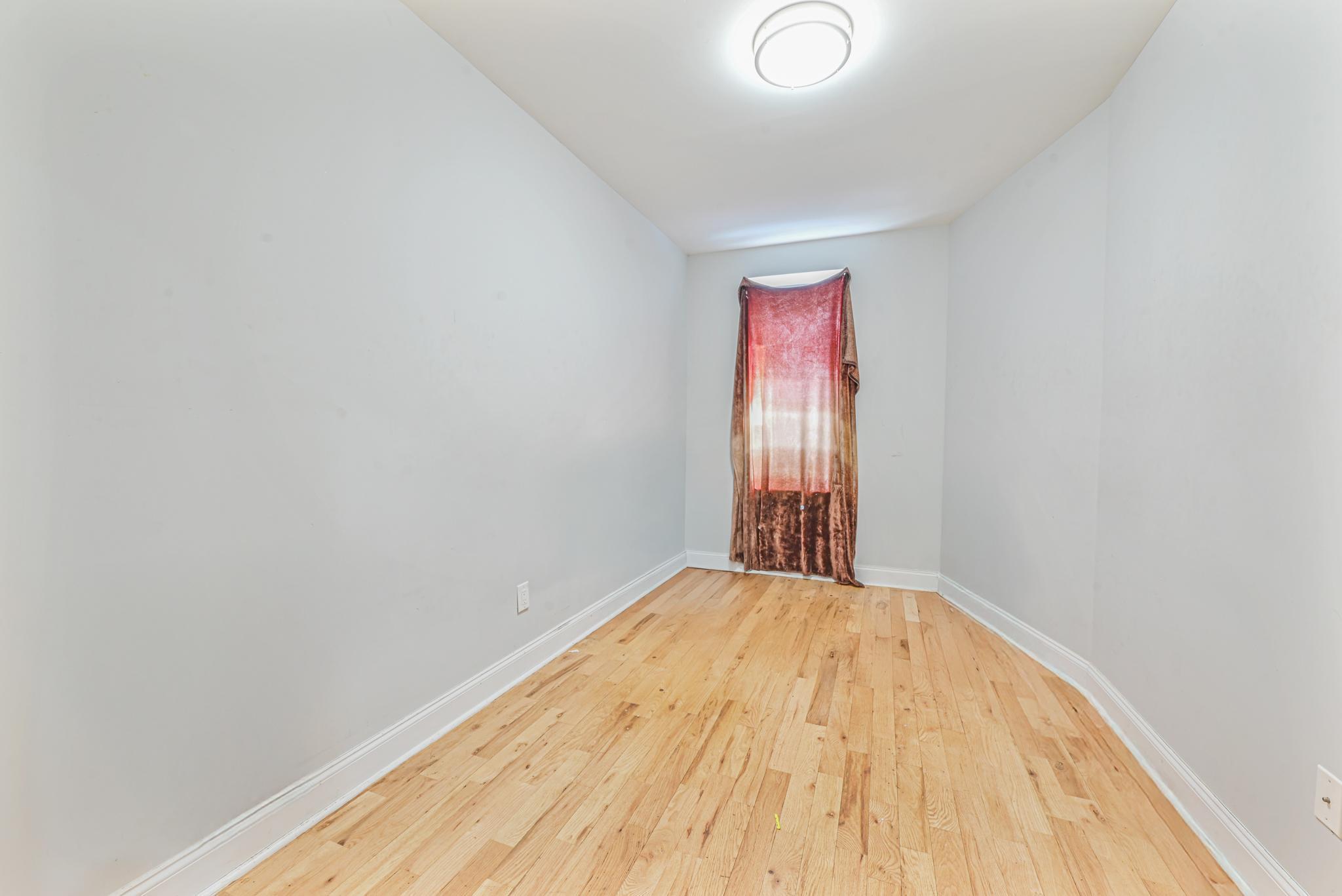 Single Family Bathgate Ave Bronx, NY 10457, MLS-810063-6