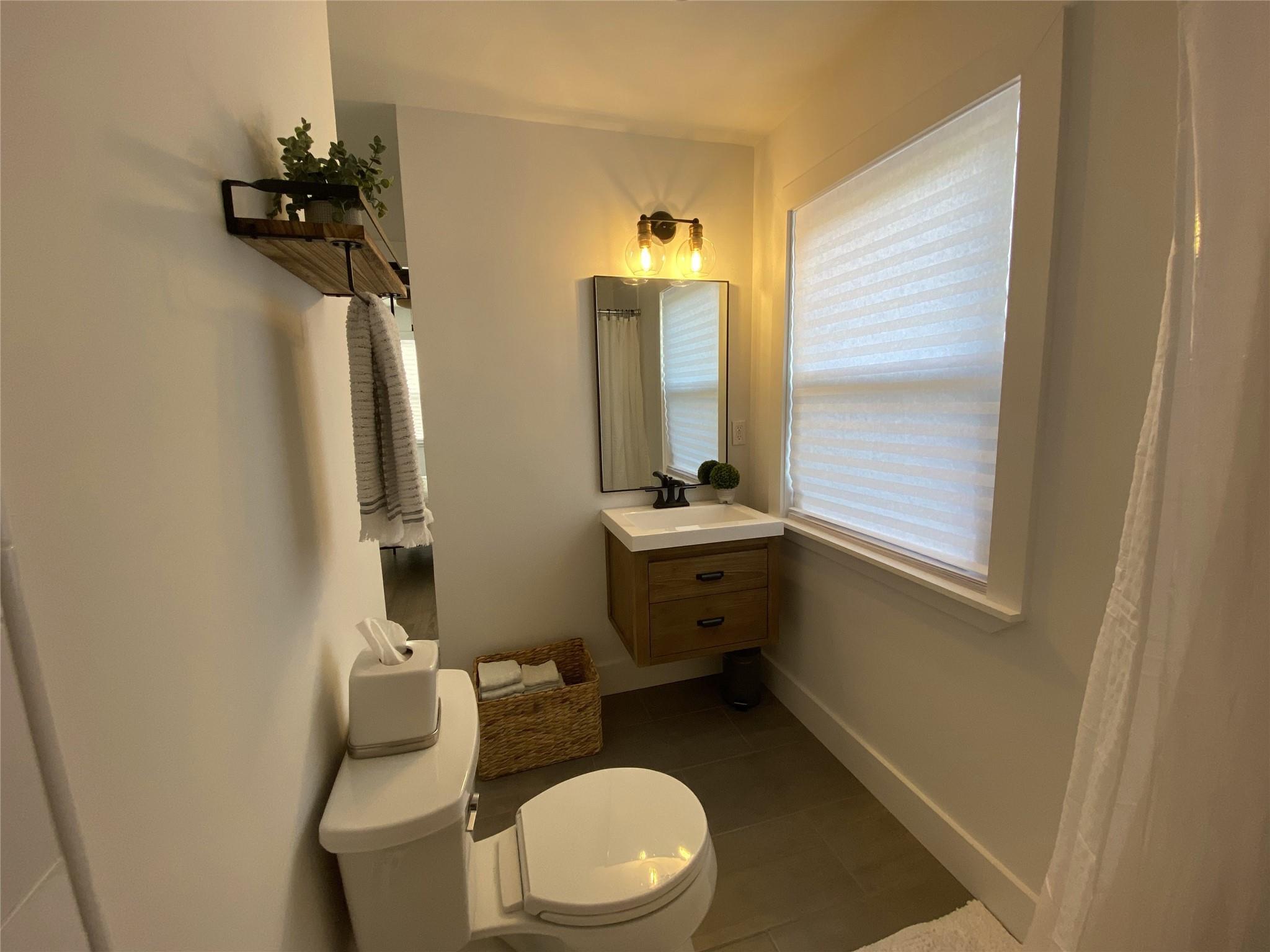 Single Family North  Suffolk County, NY 11944, MLS-810184-16