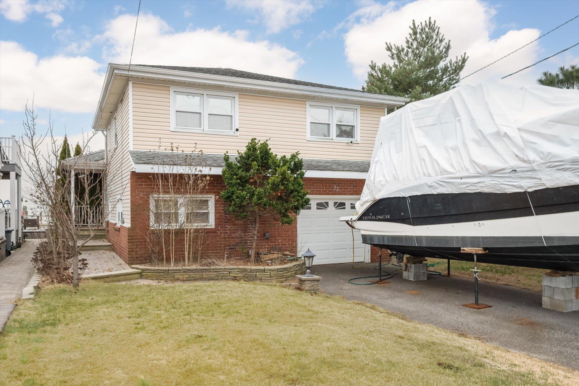 Single Family Beach Promenade  Suffolk County, NY 11757, MLS-810376-6