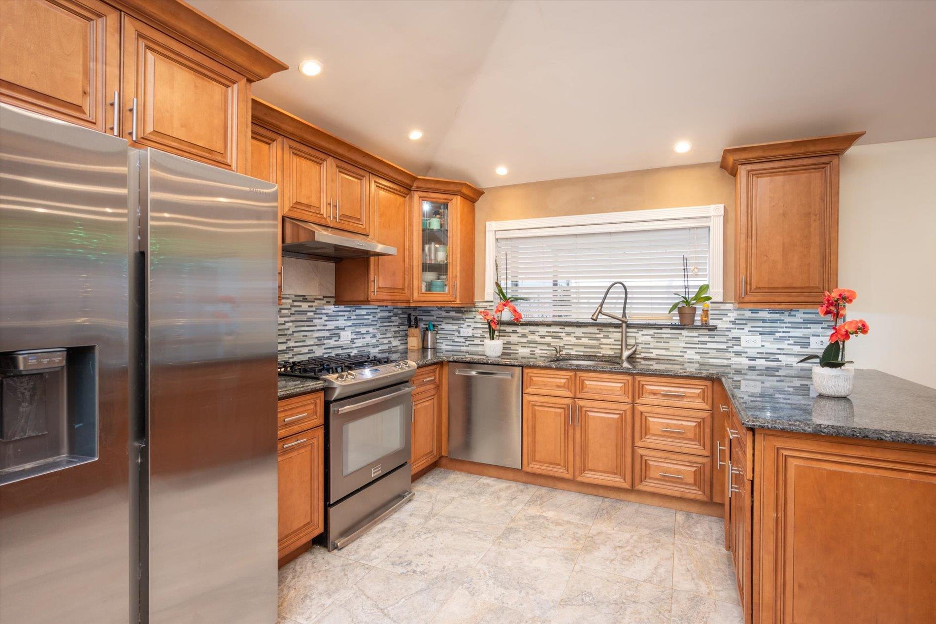 Single Family Beach Promenade  Suffolk County, NY 11757, MLS-810376-9