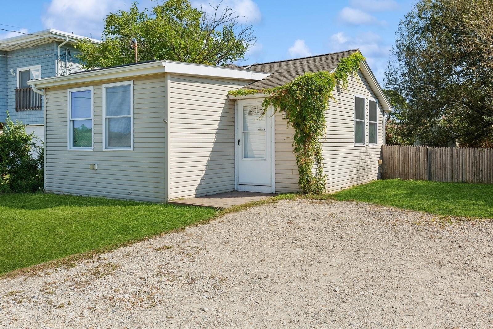 Single Family Locust  Suffolk County, NY 11951, MLS-810455-23