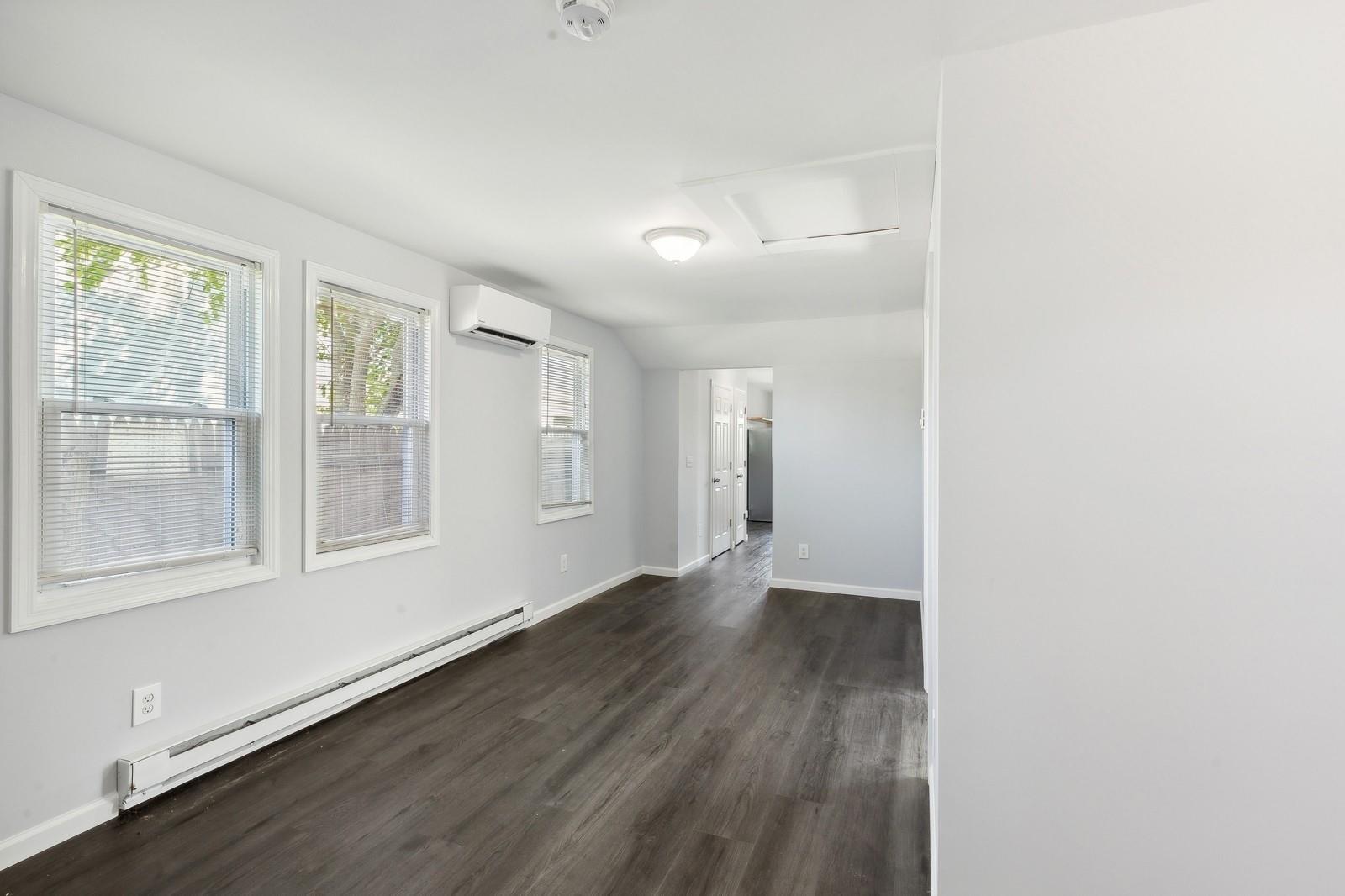 Single Family Locust  Suffolk County, NY 11951, MLS-810455-7