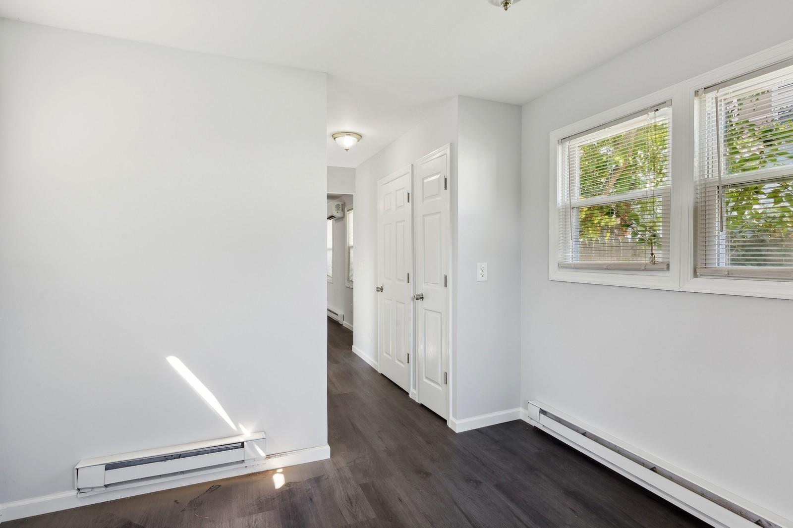 Single Family Locust  Suffolk County, NY 11951, MLS-810455-8