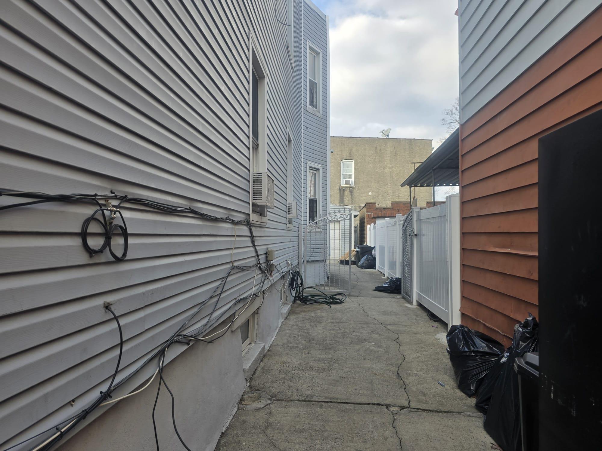 Single Family 95th  Queens, NY 11419, MLS-810562-3