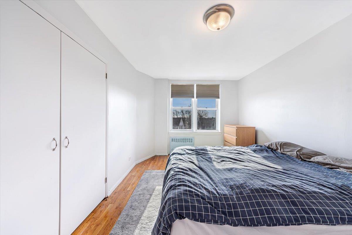 Coop Van Cortlandt Park East  Bronx, NY 10470, MLS-810575-10