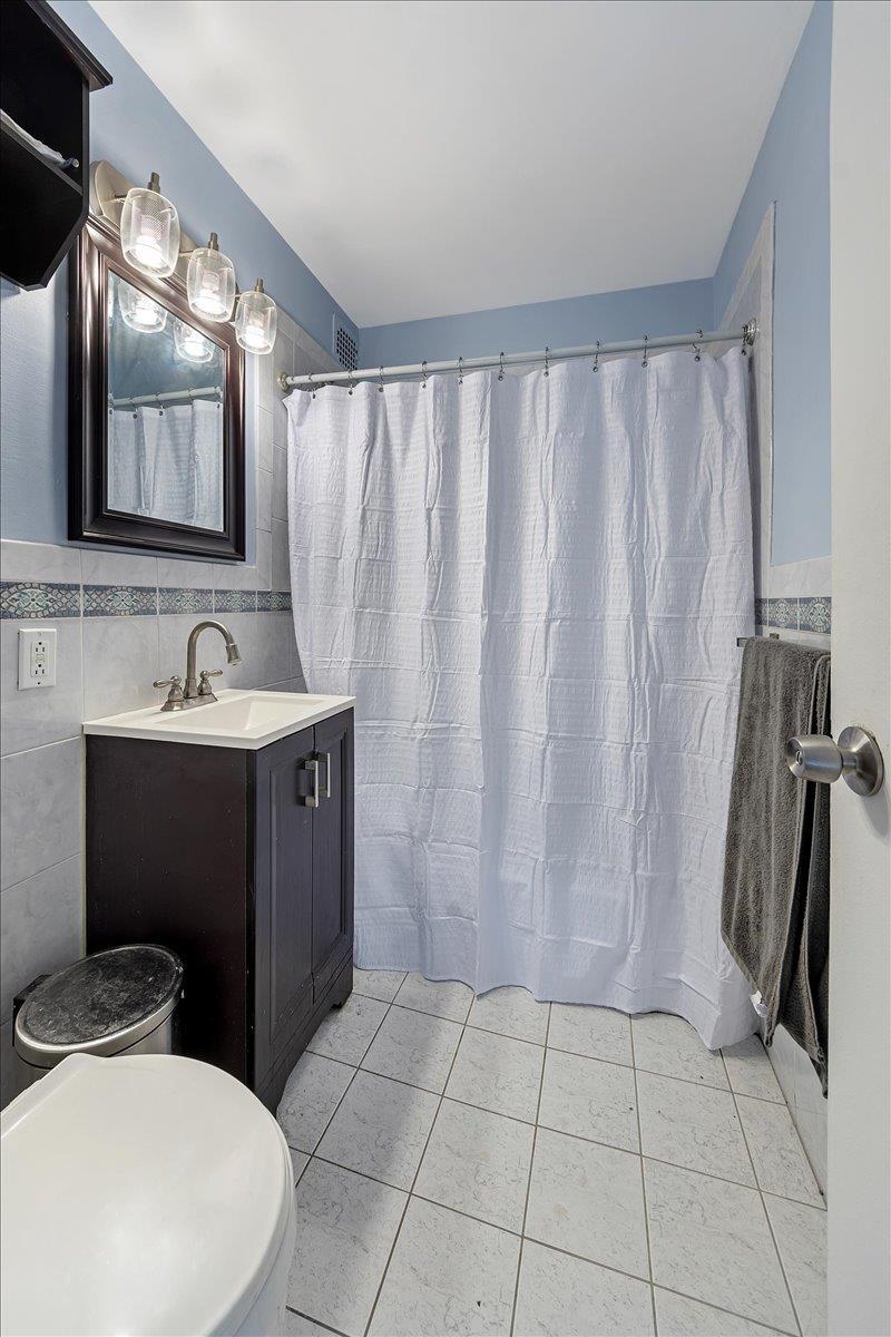 Coop Van Cortlandt Park East  Bronx, NY 10470, MLS-810575-16