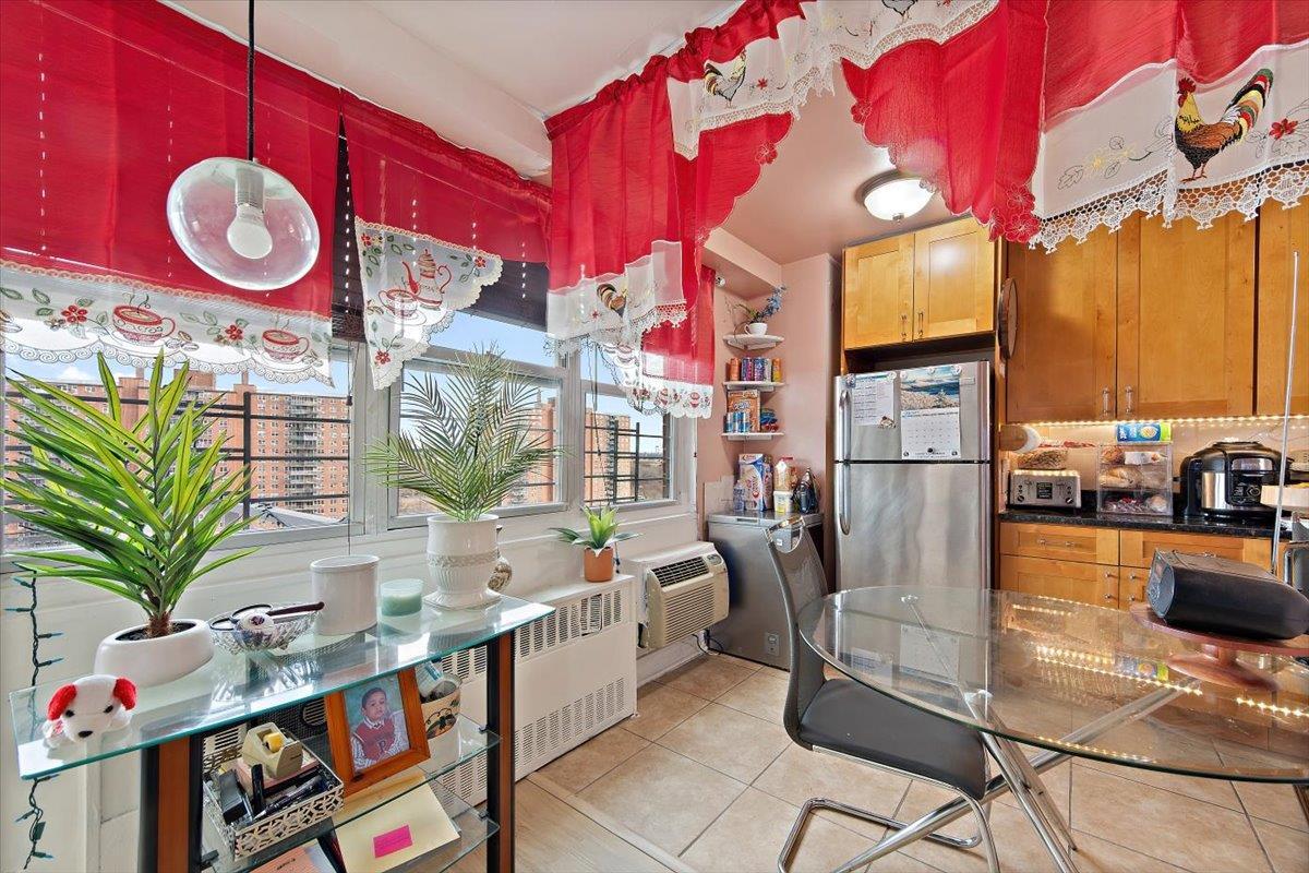 Coop Boynton  Bronx, NY 10473, MLS-810593-5