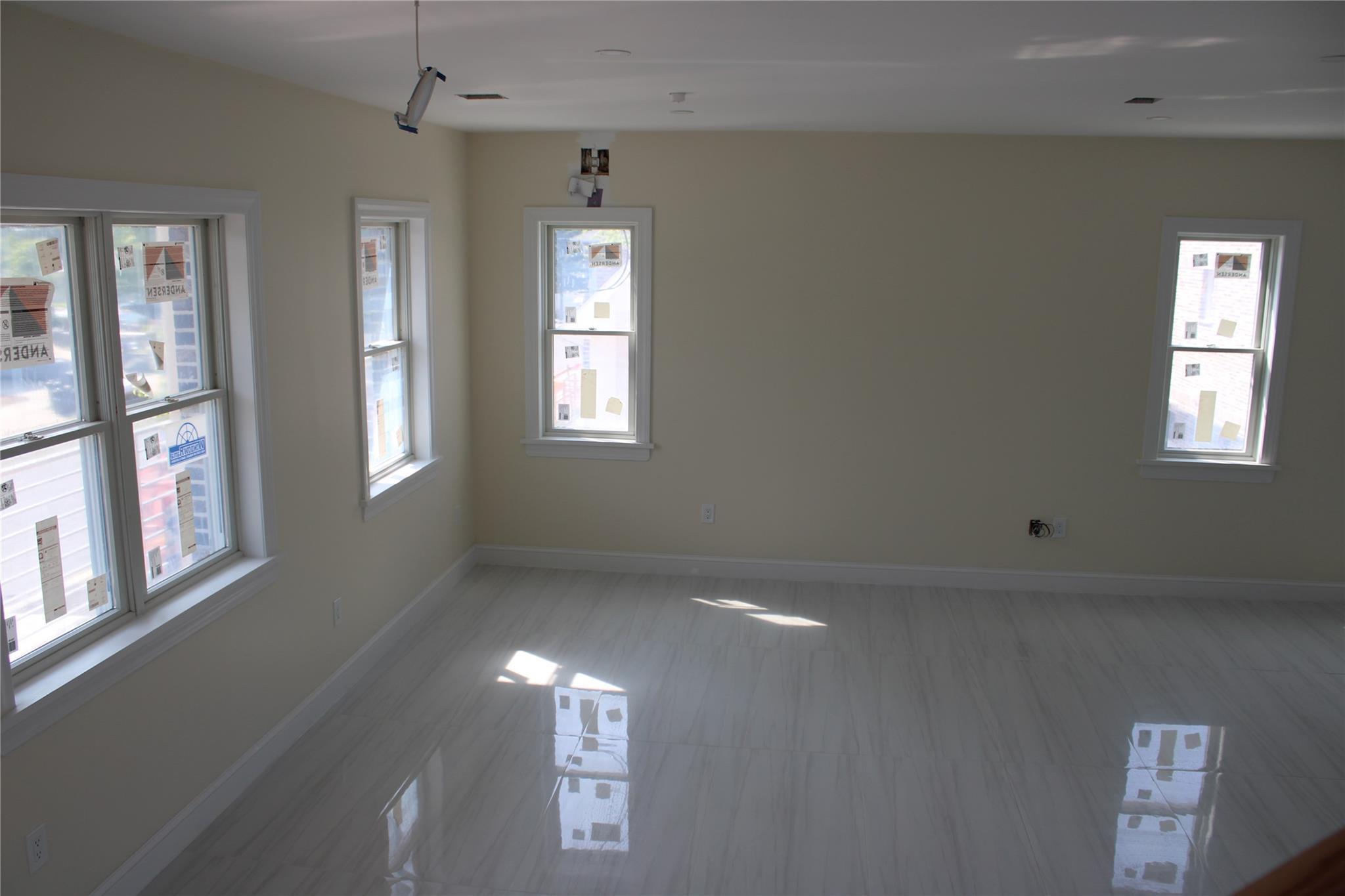 Single Family Revere  Bronx, NY 10465, MLS-810611-4