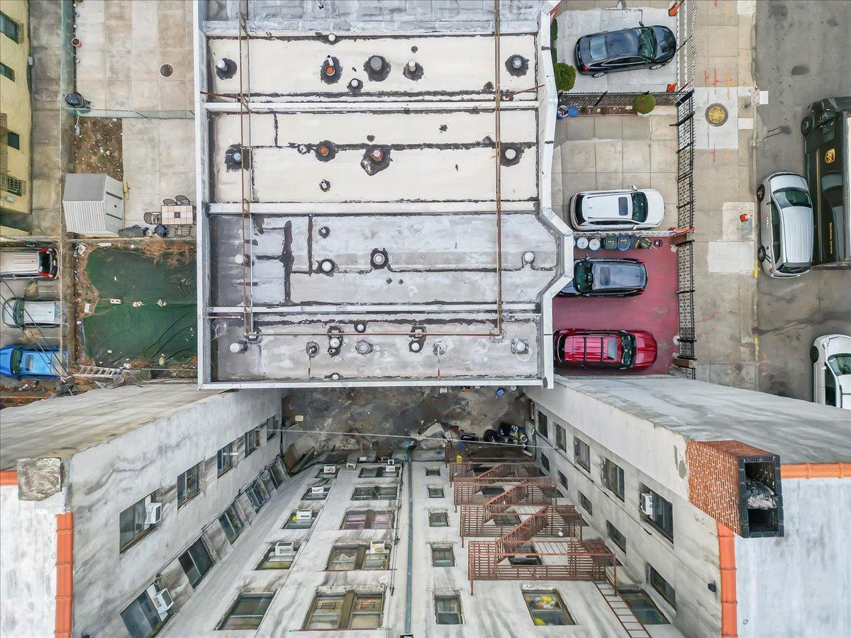 Single Family Kelly St Bronx, NY 10459, MLS-810623-13