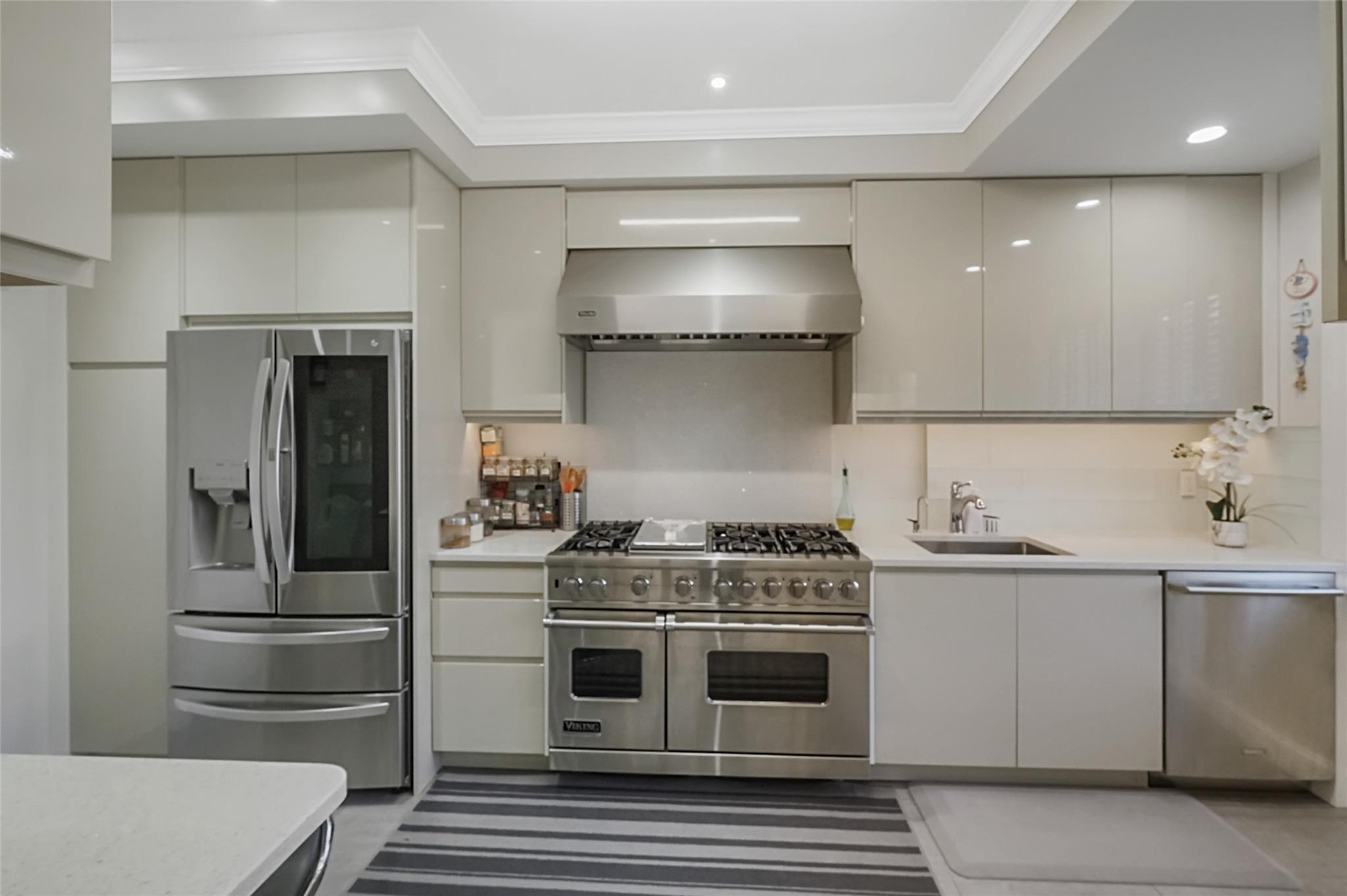 Single Family 105th Street  Queens, NY 11418, MLS-810628-16