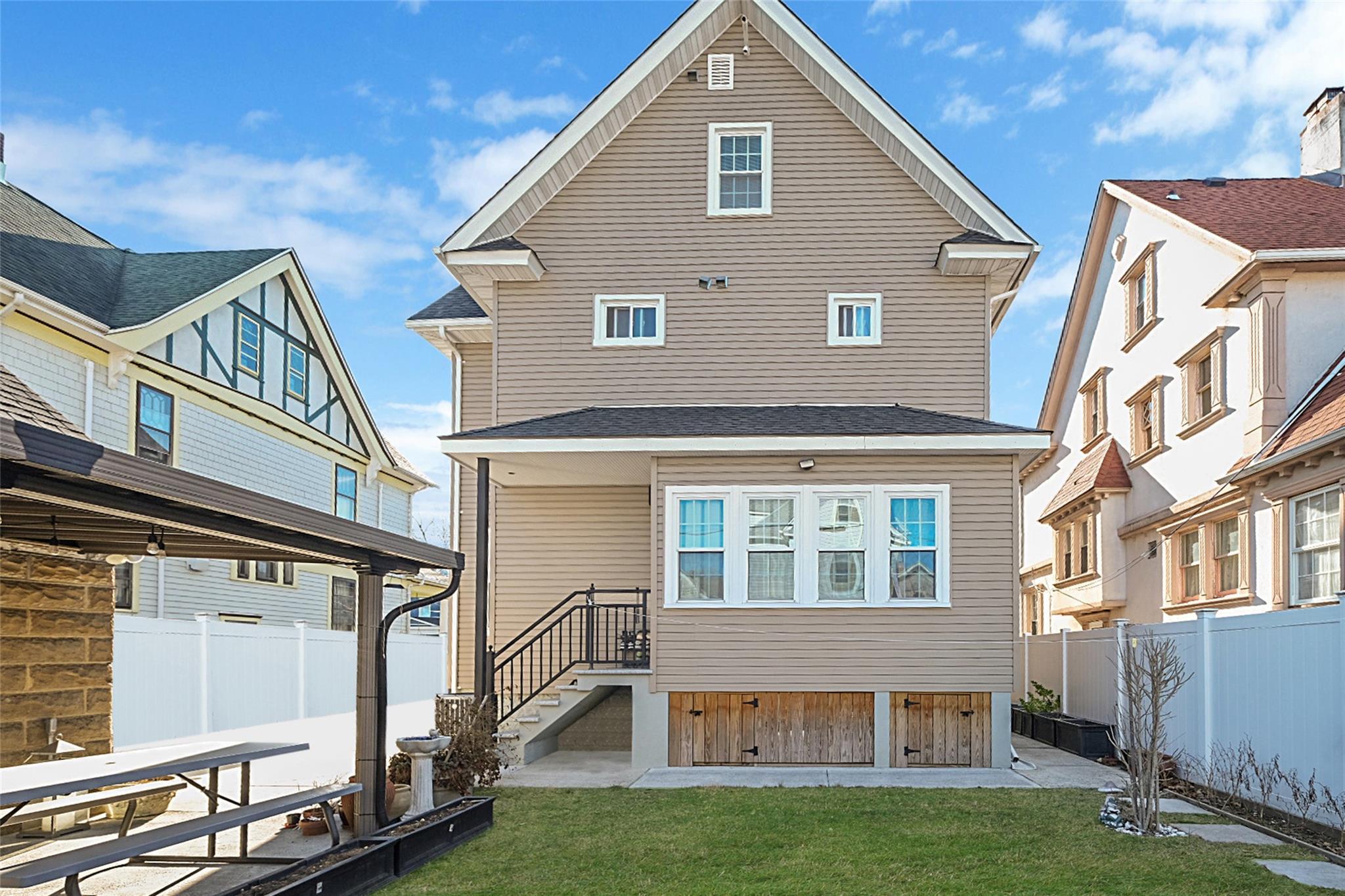 Single Family 105th Street  Queens, NY 11418, MLS-810628-7