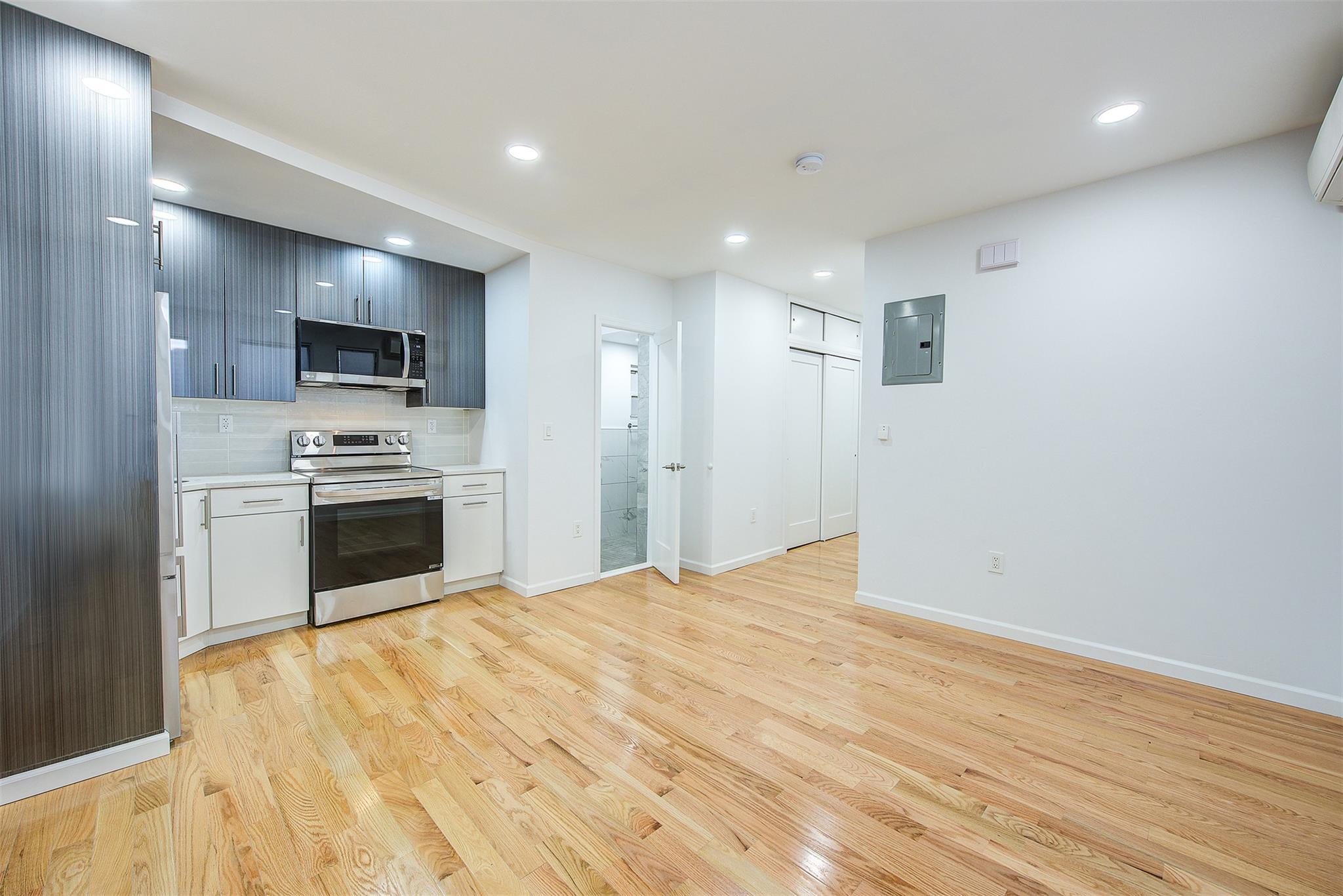 Single Family 89th  Queens, NY 11421, MLS-810642-10