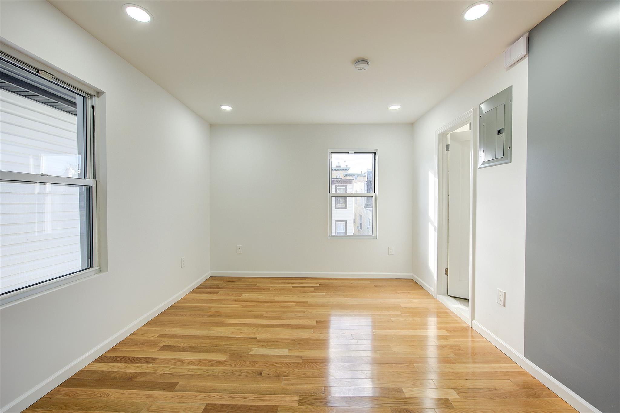 Single Family 89th  Queens, NY 11421, MLS-810642-21