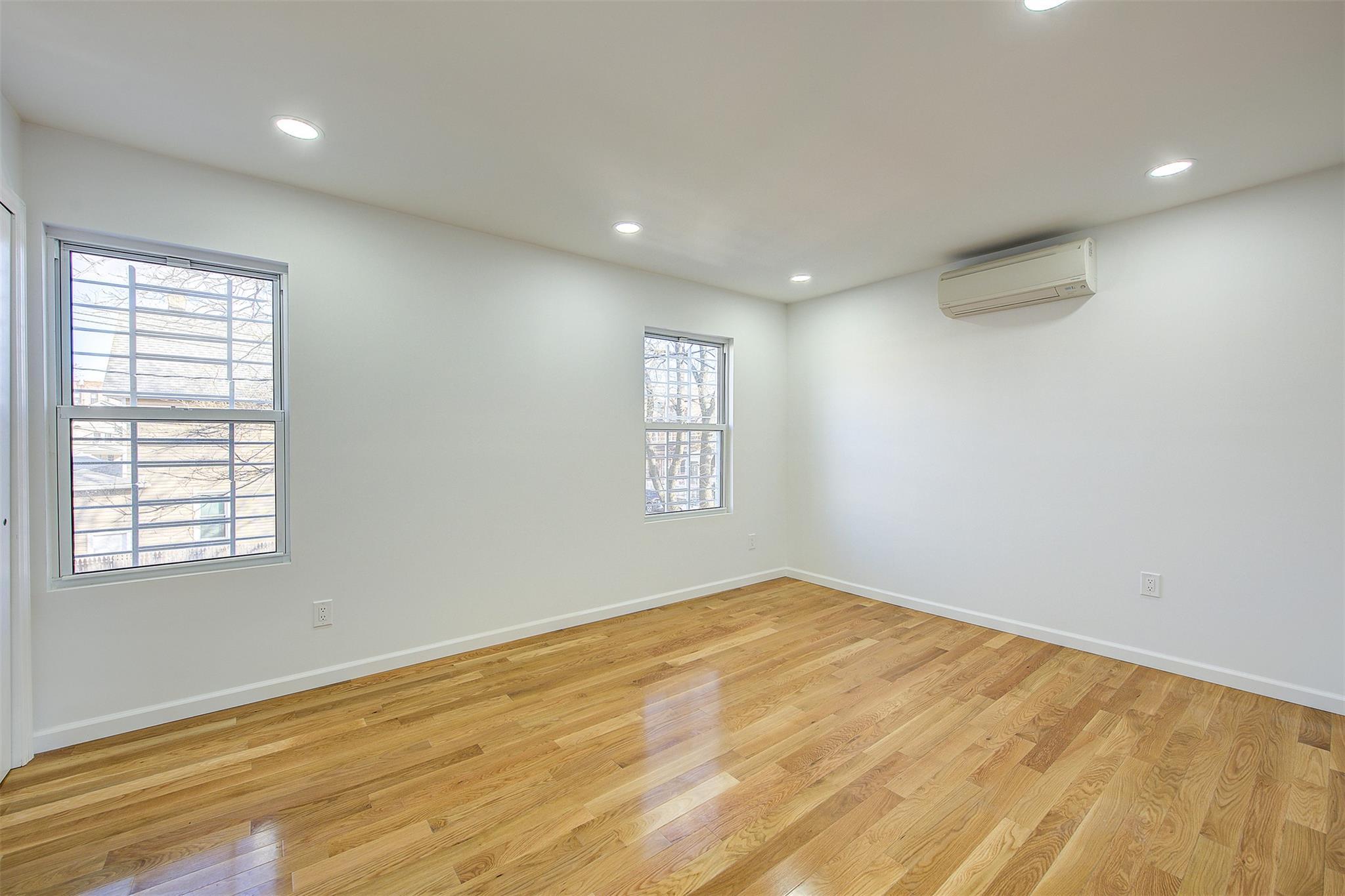 Single Family 89th  Queens, NY 11421, MLS-810642-24