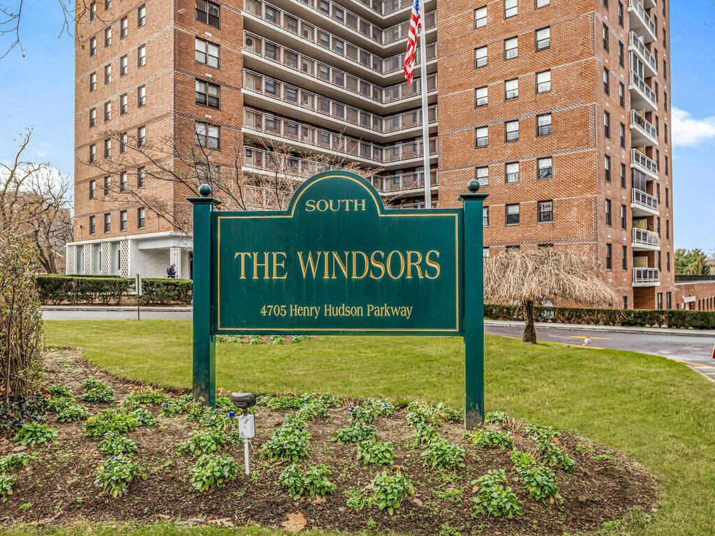 Coop Henry Hudson Parkway  Bronx, NY 10471, MLS-810753-11