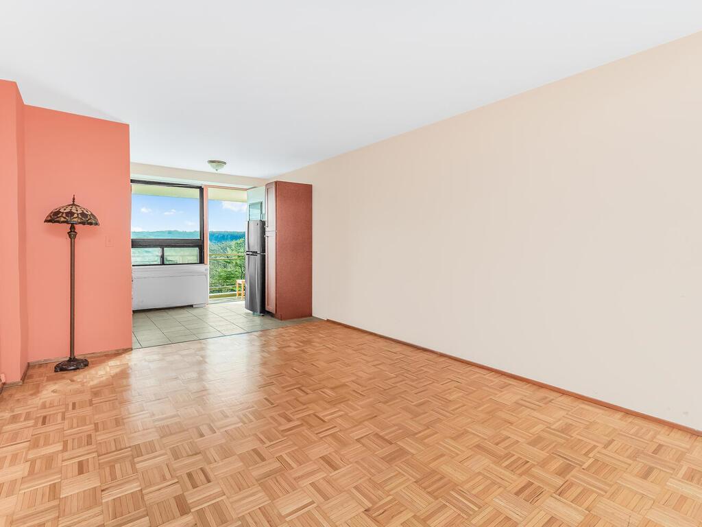 Coop Henry Hudson Parkway  Bronx, NY 10471, MLS-810753-2