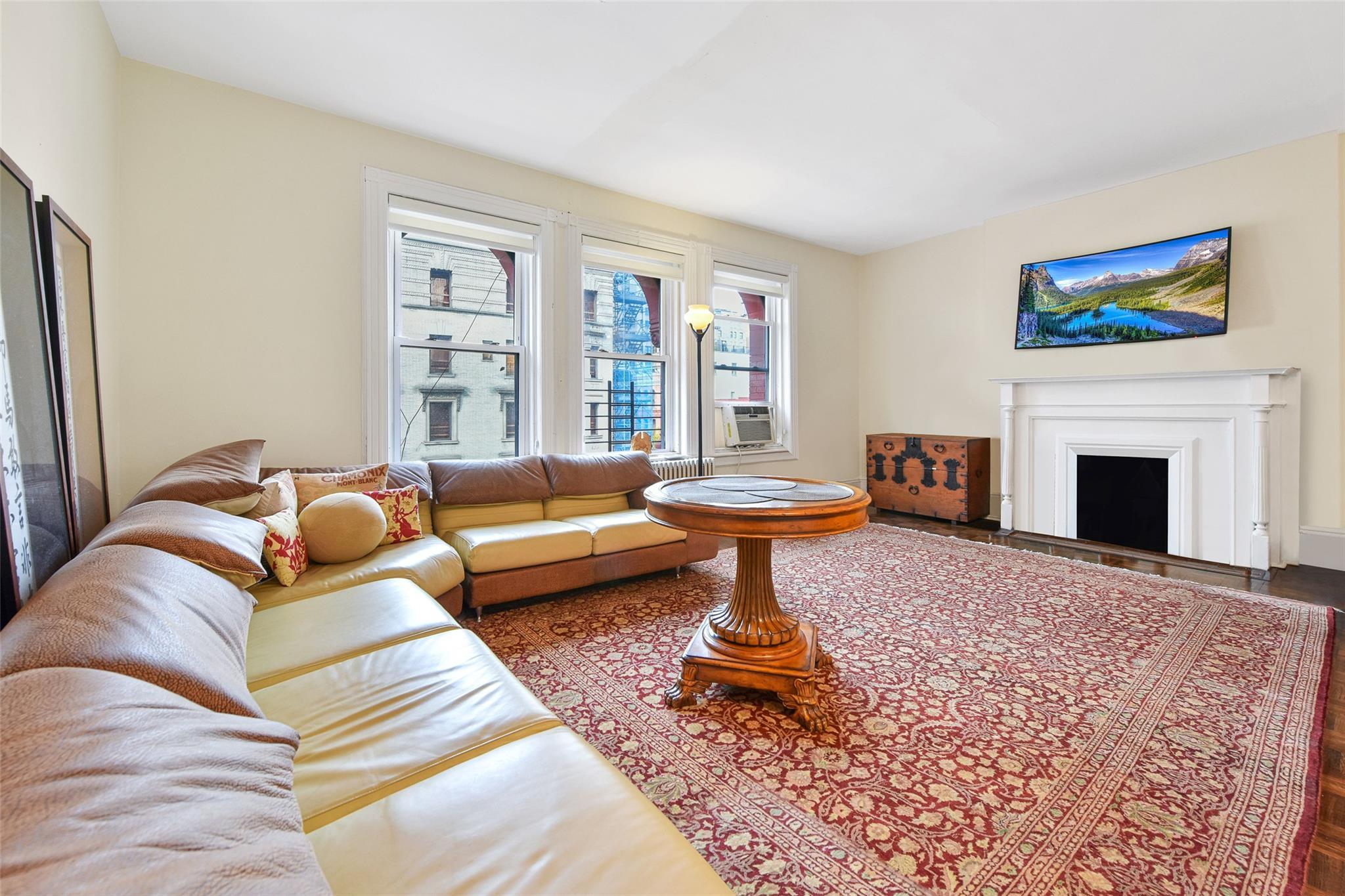 Commercial Sale Madison  Manhattan, NY 10128, MLS-810830-23