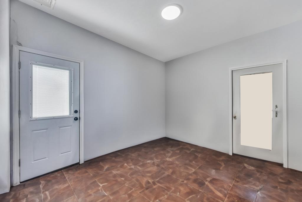 Single Family Leroy  Nassau County, NY 11516, MLS-810834-33